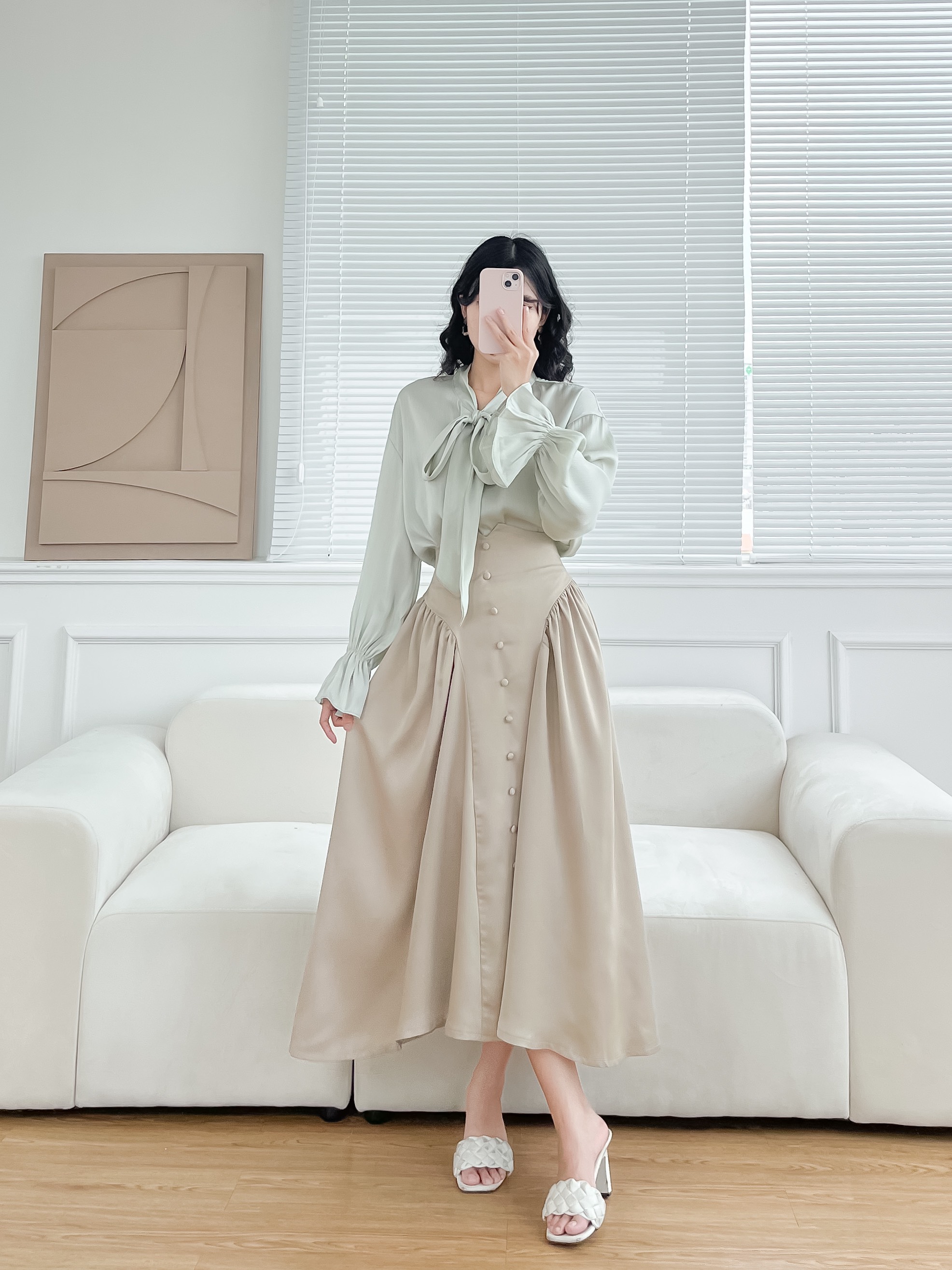 VELLE DESIGN Chân váy Suly chất lụa hongkong dày dặn không nhăn Velle design