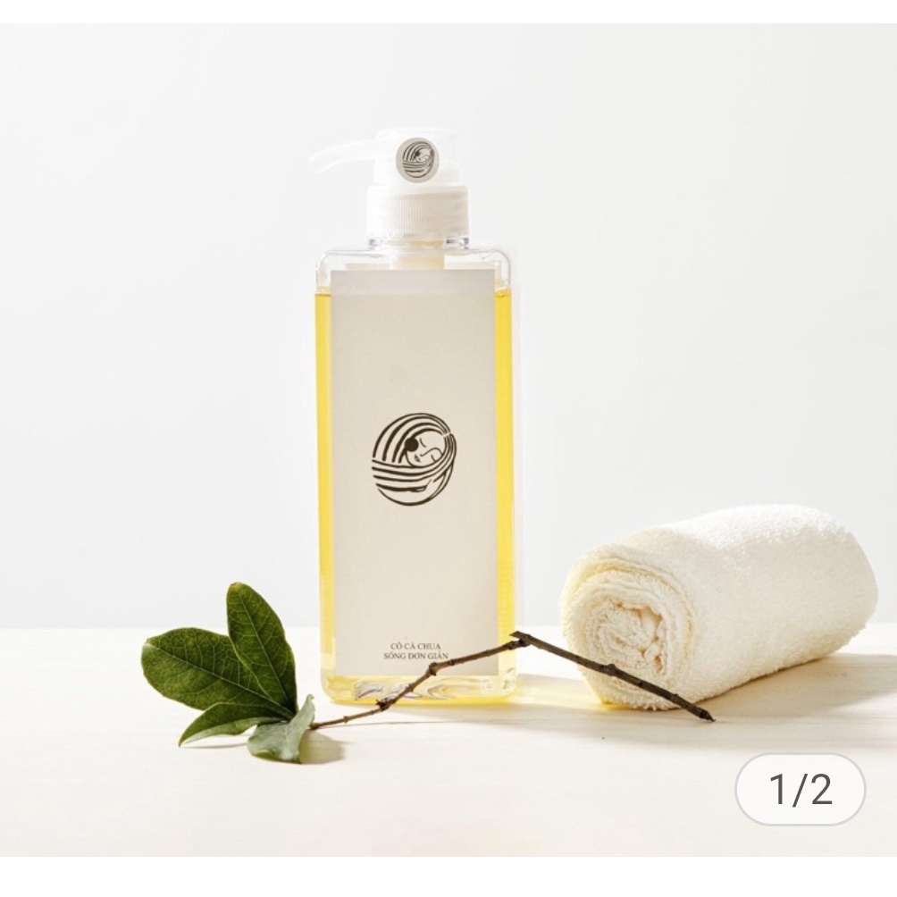 Cô Cà Chua Sống Đơn Giản Tắm Gội Rửa Mặt