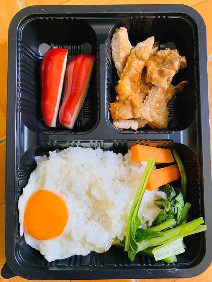 Hộp nhựa đựng cơm 3 ngăn