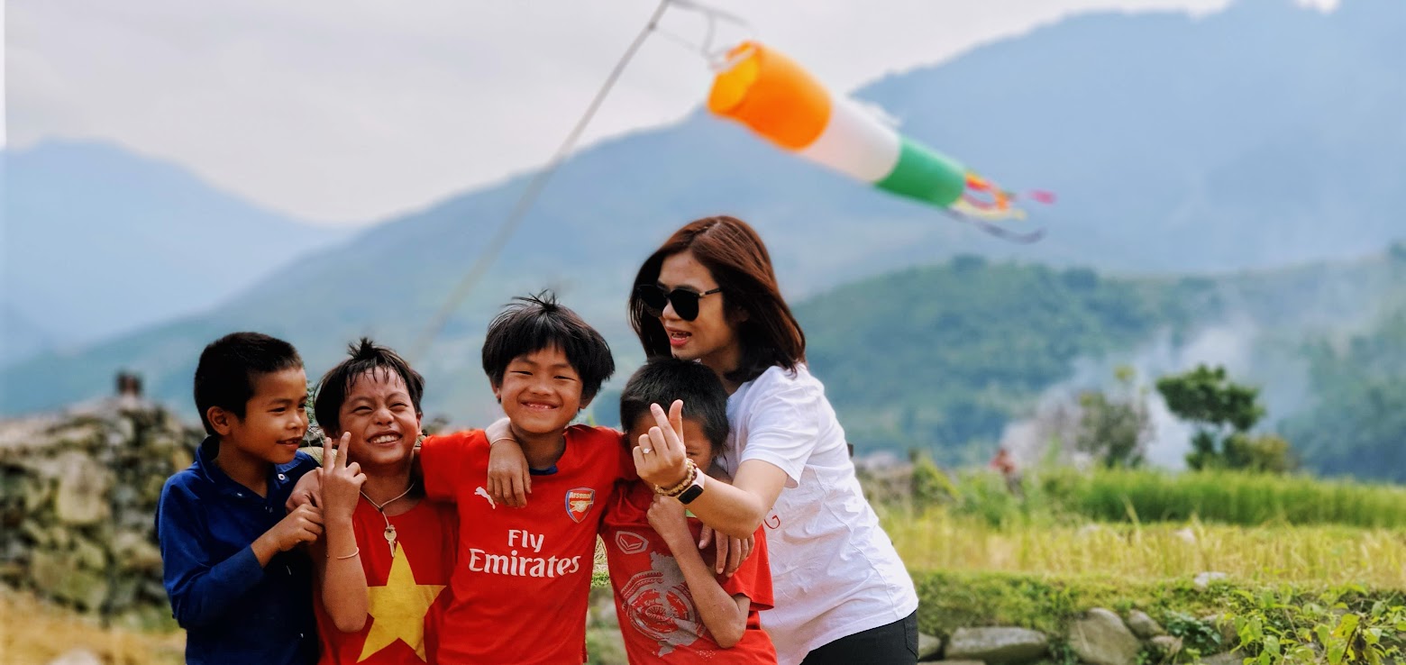 Sống ở hiện tại với nụ cười trên môi như trẻ thơ