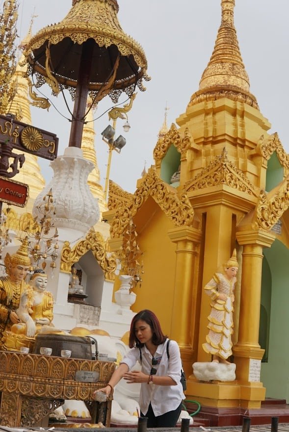 NGÀY LÀNH THÁNG TỐT
