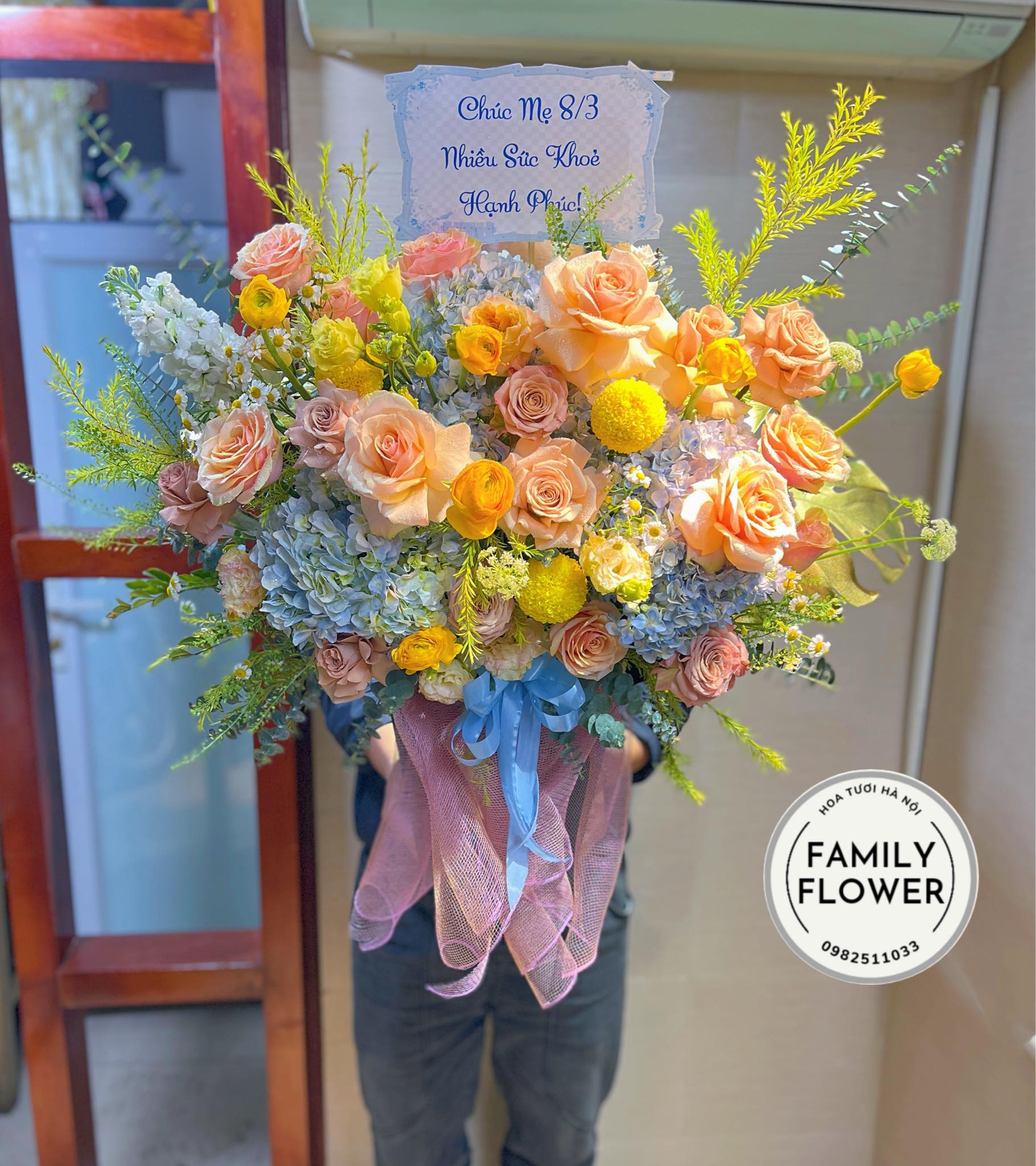 Hoa tươi Hà Nội ! Lẵng hoa tặng mẹ nhân ngày 8/3 ở Hà Nội