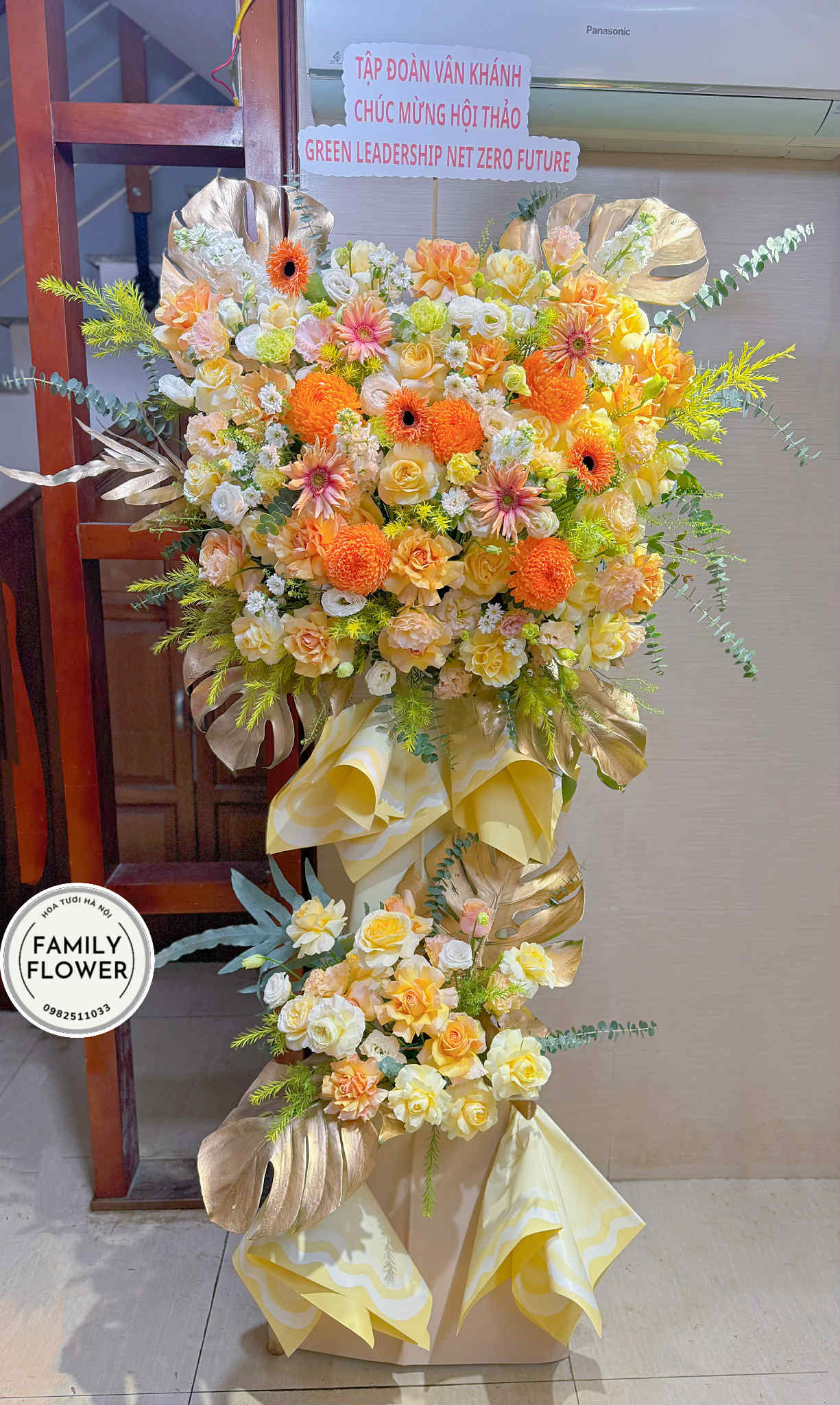 Kệ hoa tone cam vàng chúc mừng ngày nhà giáo Việt Nam 20 tháng 11 ! Hoa tươi Cầu Giấy