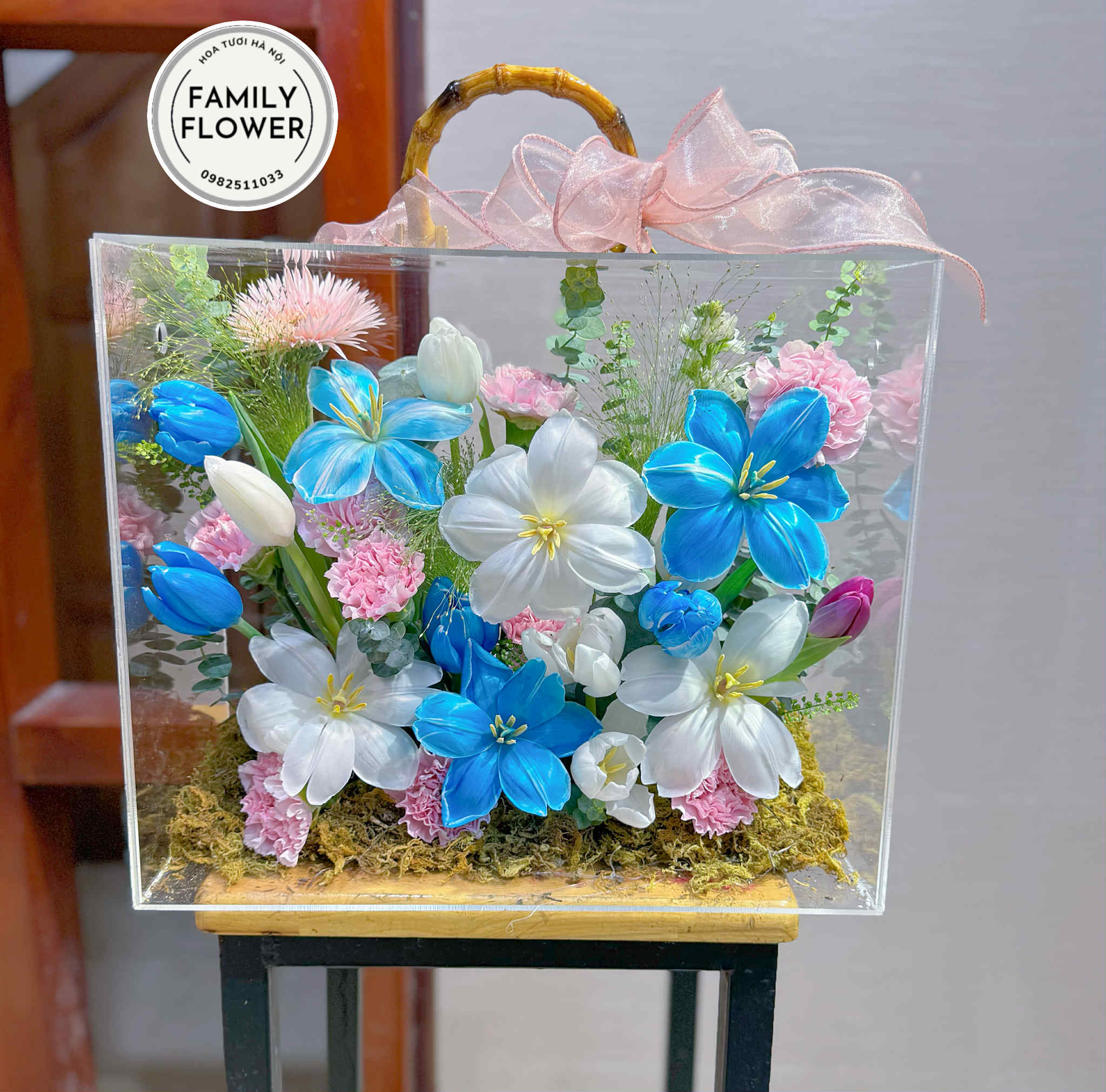 Vali hoa tulip xanh mix trắng tặng bạn gái  quận Cầu Giấy ! Hoa tulip Cầu Giấy ! Mua hoa tươi Hà Nội