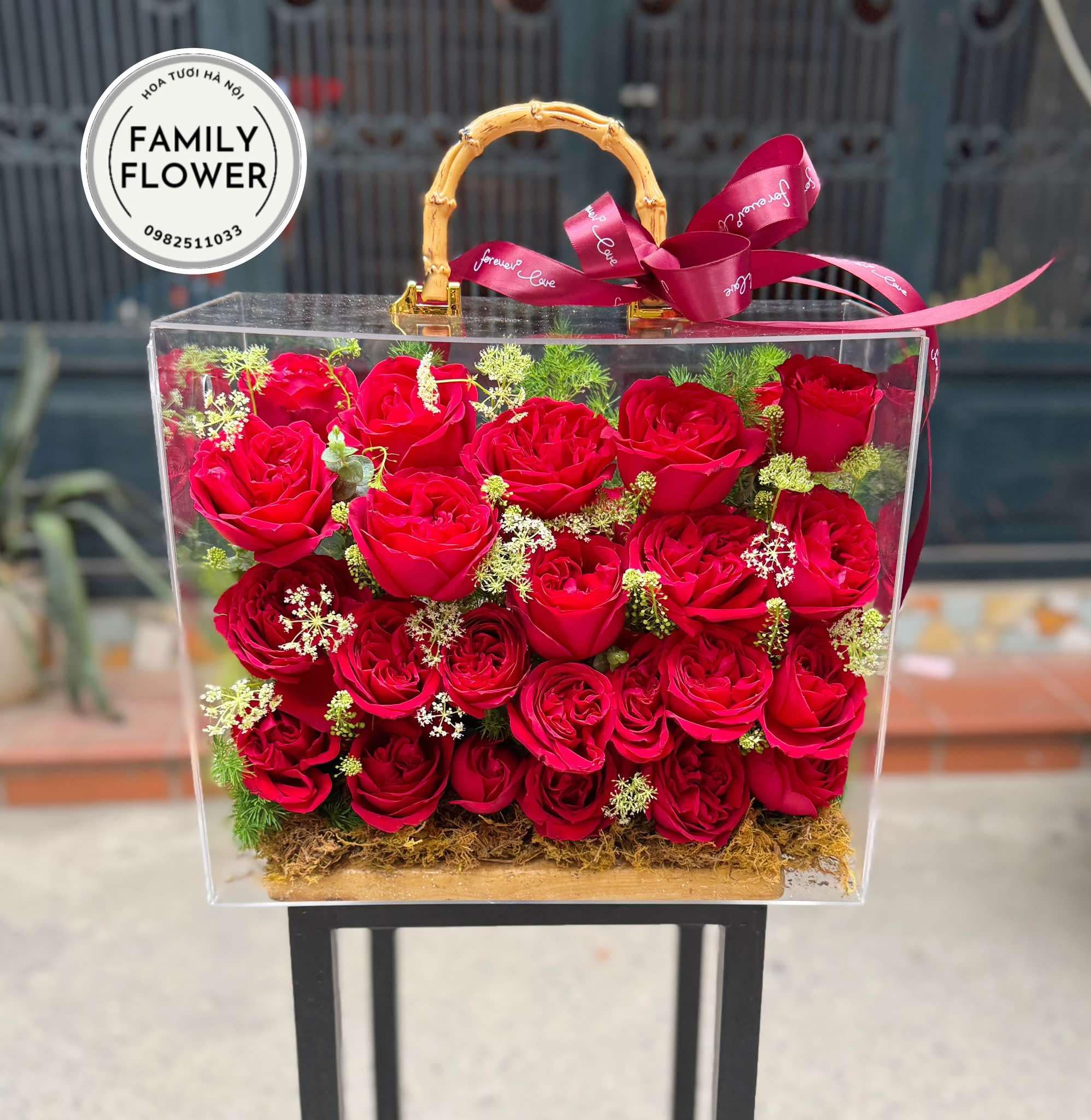 Vali hoa hồng đỏ tặng người yêu bạn gái ở Hà Nội ! Vali hoa Hà Nội