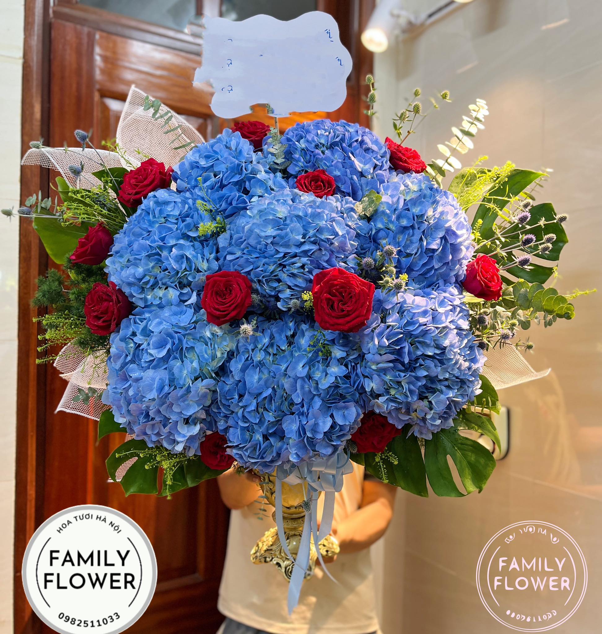 Bình hoa cẩm tú cầu xanh dương tặng người yêu , vợ nhân dịp 20 tháng 10 ! Hoa 20 tháng 10 quận Ba Đình Hà Nội, hoa tươi Hà Nội