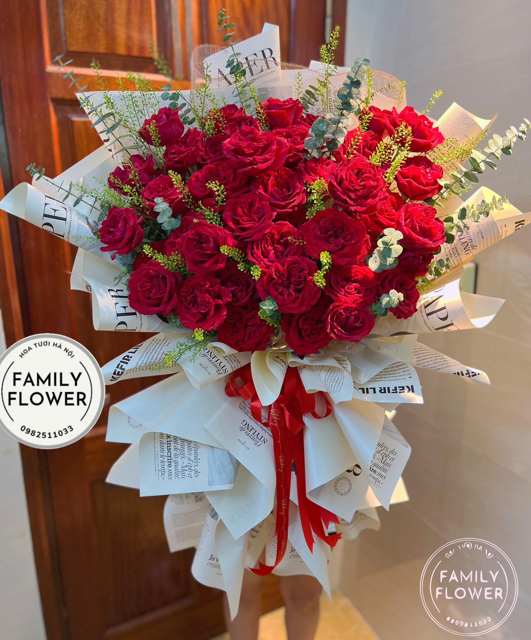 Bó hoa hồng đỏ tặng người yêu nhân dịp 20 tháng 10 ở quận Thanh Xuân , Đống Đa , Hoàn Kiếm Hà Nội