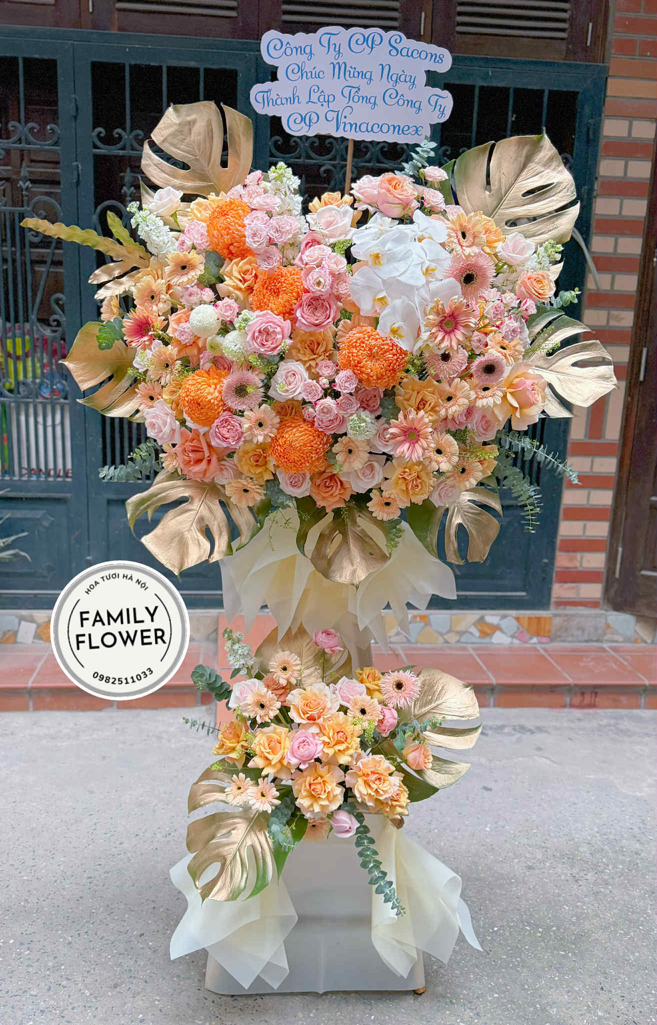 Kệ hoa chúc mừng ngày thành lập công ty quận Cầu Giấy Hà Nội ! Hoa tươi Hà Nội