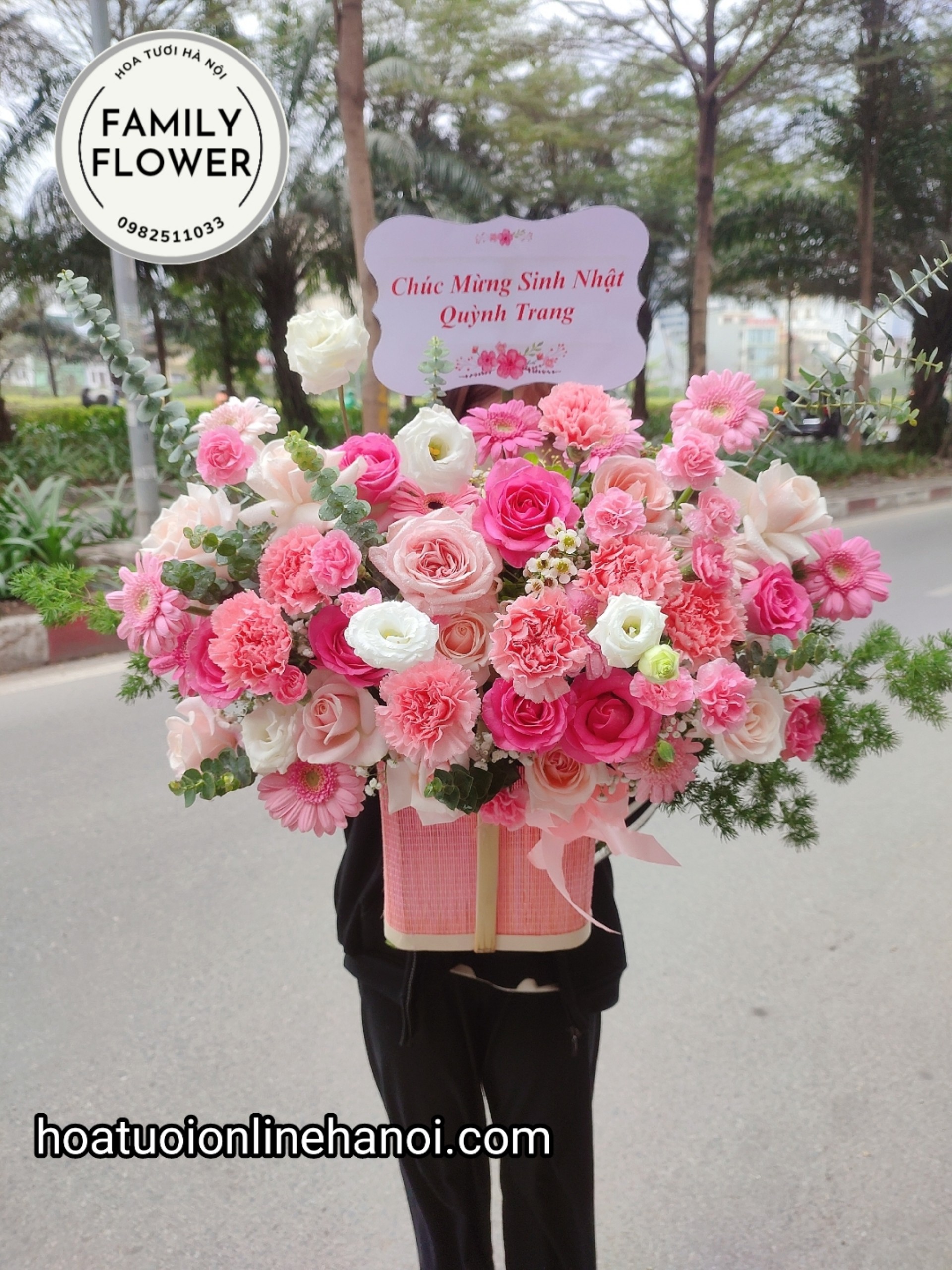 Giỏ hoa sinh nhật đẹp tặng mẹ hoa hồng phấn