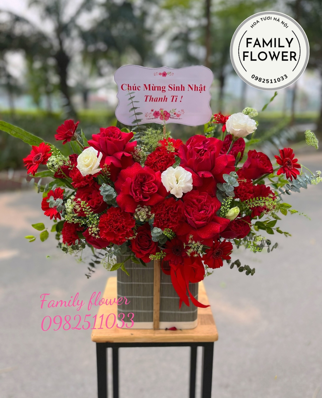 Mua hoa tươi Quận Cầu Giấy ! Lẵng hoa đỏ tặng sinh nhật quận Cầu GIấy -  Hà Nội