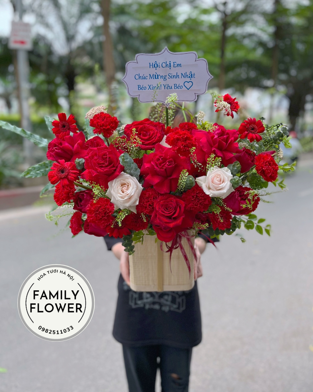 Lẵng hoa tặng sinh nhật người thân trong gia đình ở Ba Đình ! Hoa tươi quận Ba Đình