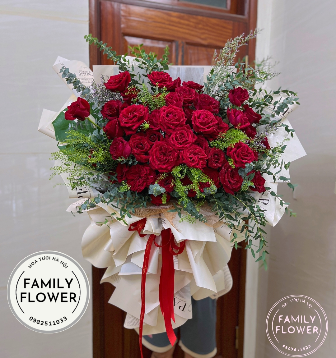 Bó hoa hồng đỏ khổng lồ tặng người yêu , vợ ở quận Đống Đa , Cầu Giấy , Ba Đình  Hà Nội