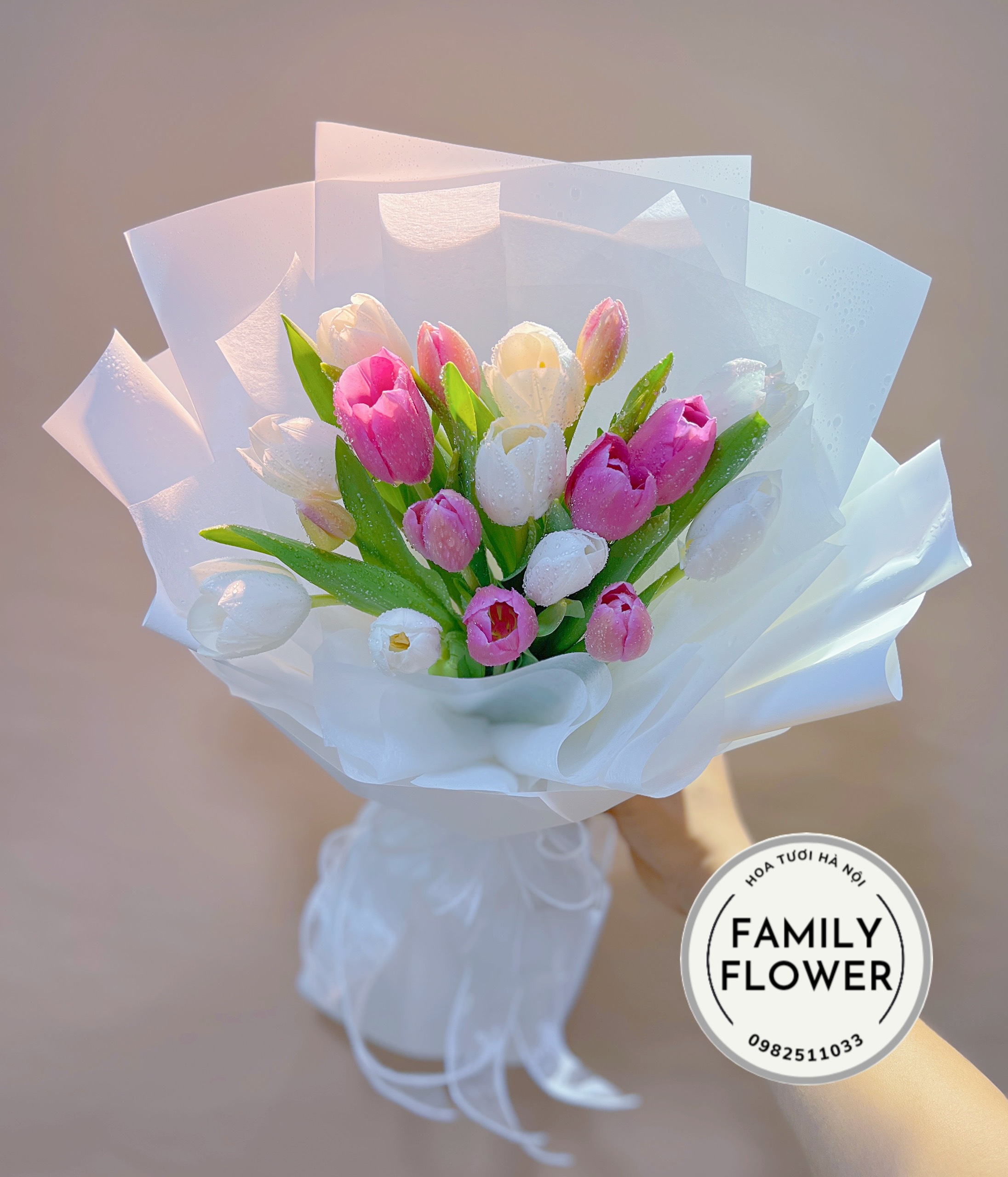 Bó hoa tulip hồng trắng tặng nhân dịp sinh nhật ở Hà Nội ! Hoa tuilp Hà Nội