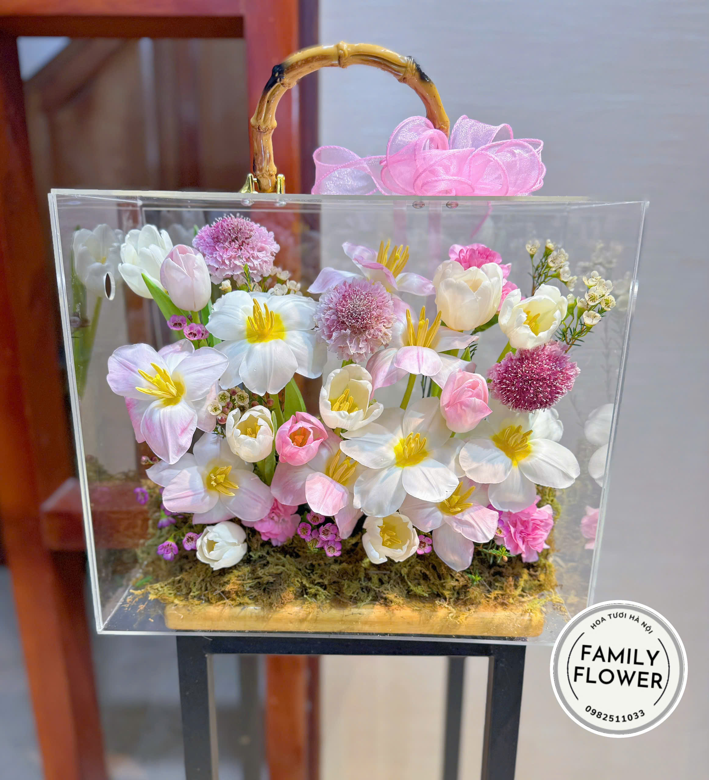 Vali hoa tulip tặng bạn gái ! Người yêu , vợ nhân dịp valentine , 8 tháng 3 ở Hà Nội ! Hoa tulip Hà Nội