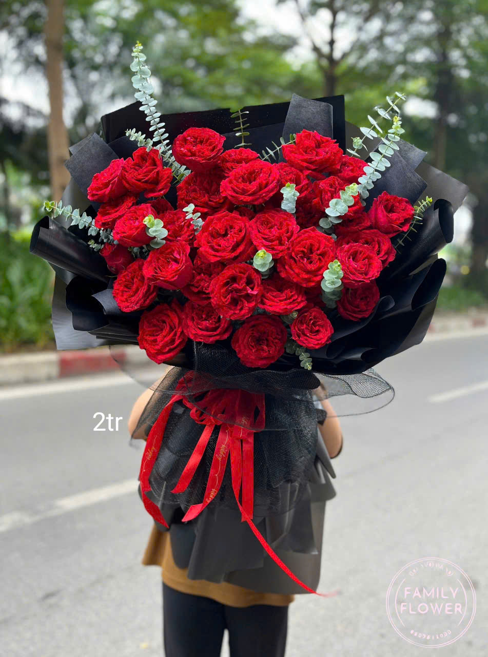 Các mẫu hoa hồng đỏ tặng người yêu, vợ, mẹ,...nhân dịp 8/3 ở Hà Nội ! Bó hồng đỏ tặng chúc mừng ! Mua hoa online tại Hà Nội của nhà Family Flower