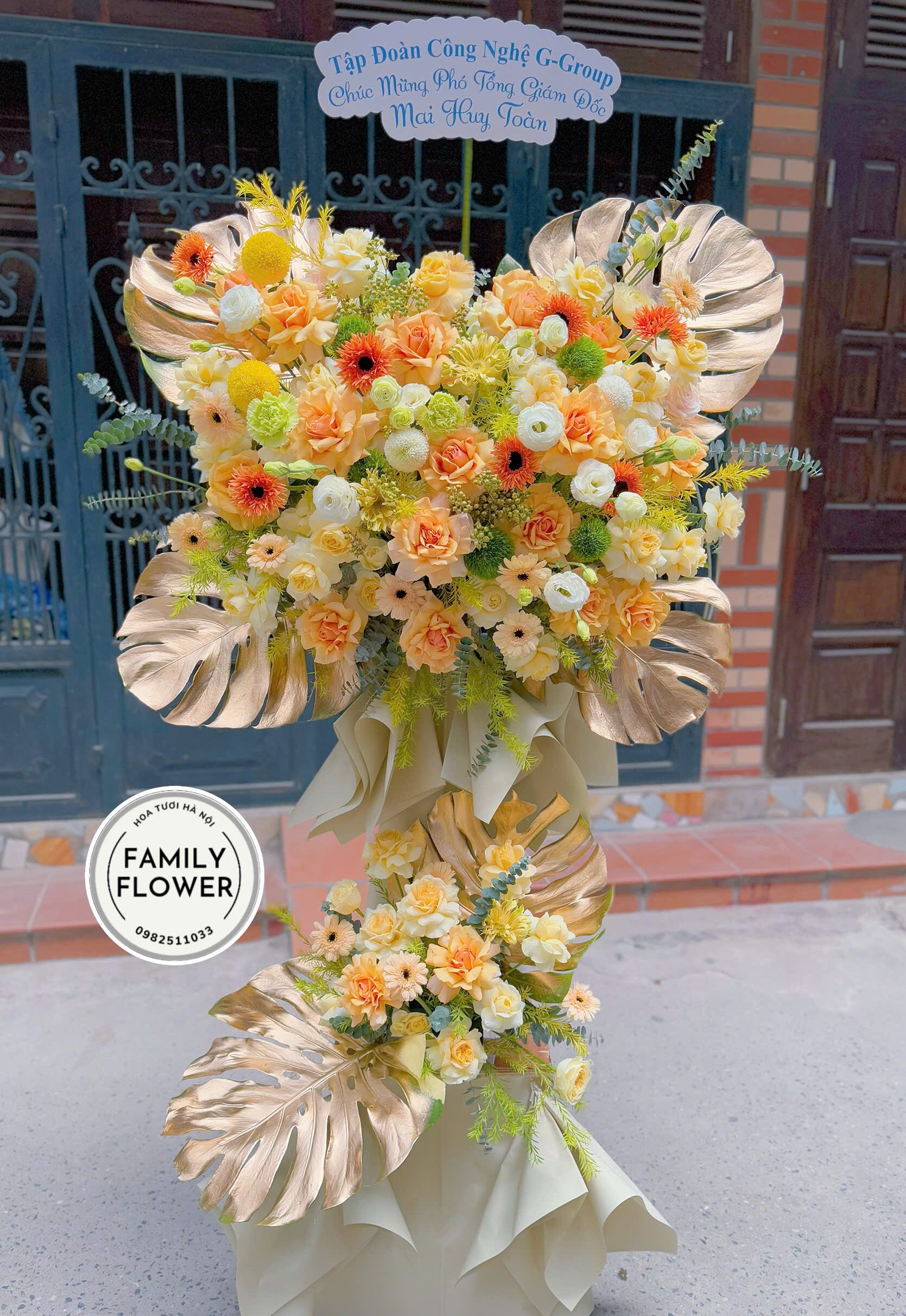 Kệ hoa 2 tầng chúc mừng ở quận Cầu Giấy , Hà Nội ! Mua hoa 2 tầng Hà Nội