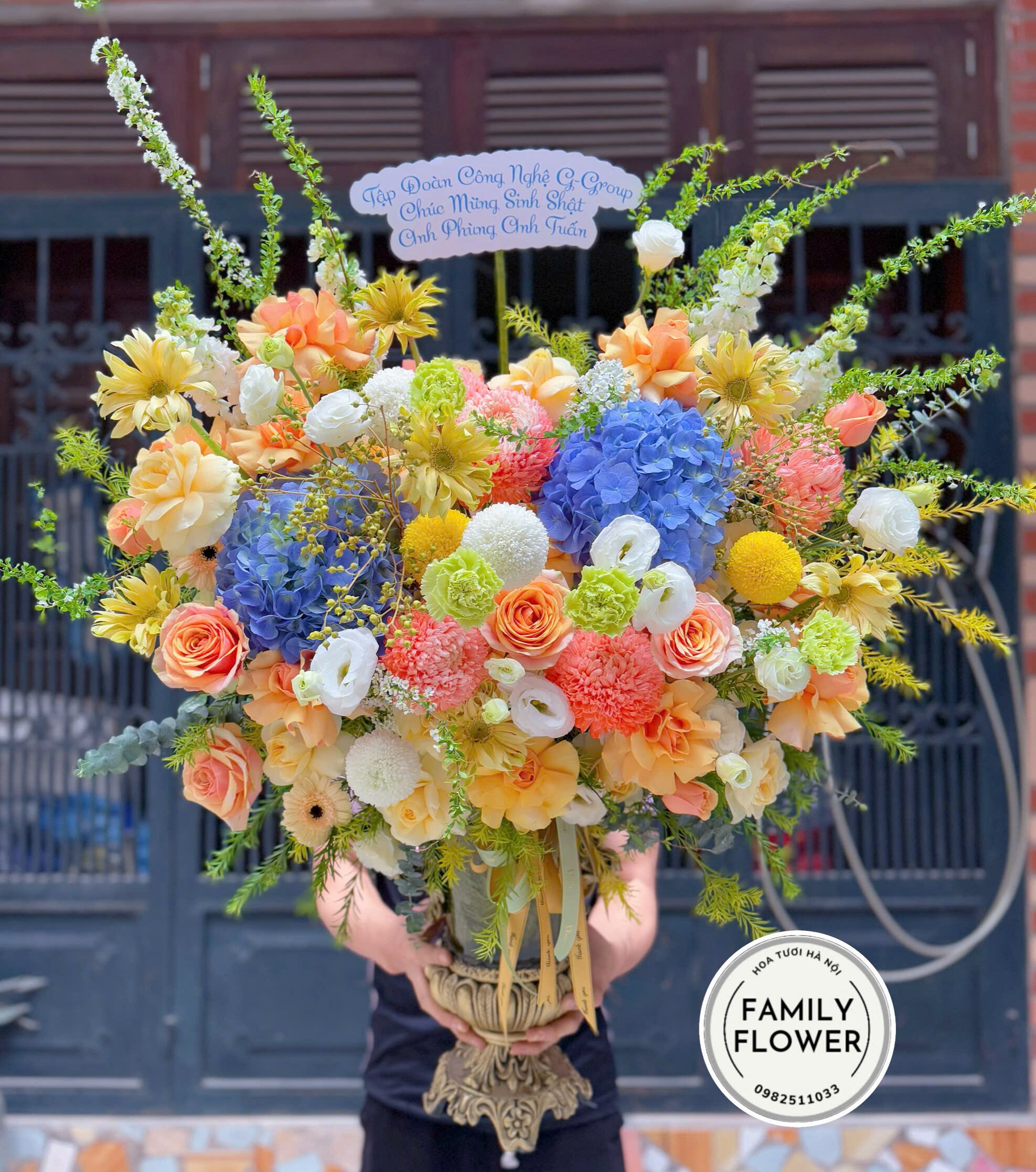 Bình hoa tươi cao cấp tặng sinh nhật giám đốc ! Hoa tặng sếp ! Mua hoa tặng sếp ! Mua hoa tươi Hà Nội
