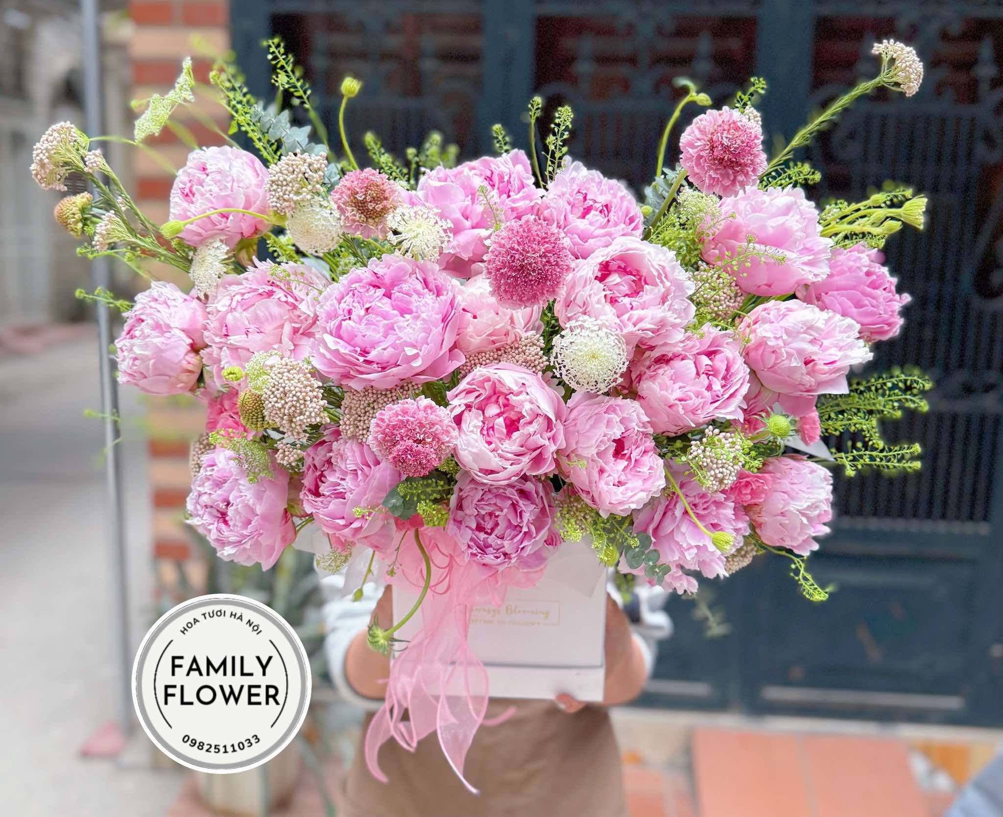 Lẵng hoa mẫu đơn tặng sinh nhật mẹ quận Cầu Giấy , Ba Đình , Hà Nội ! Hoa mẫu đơn Hà Nội