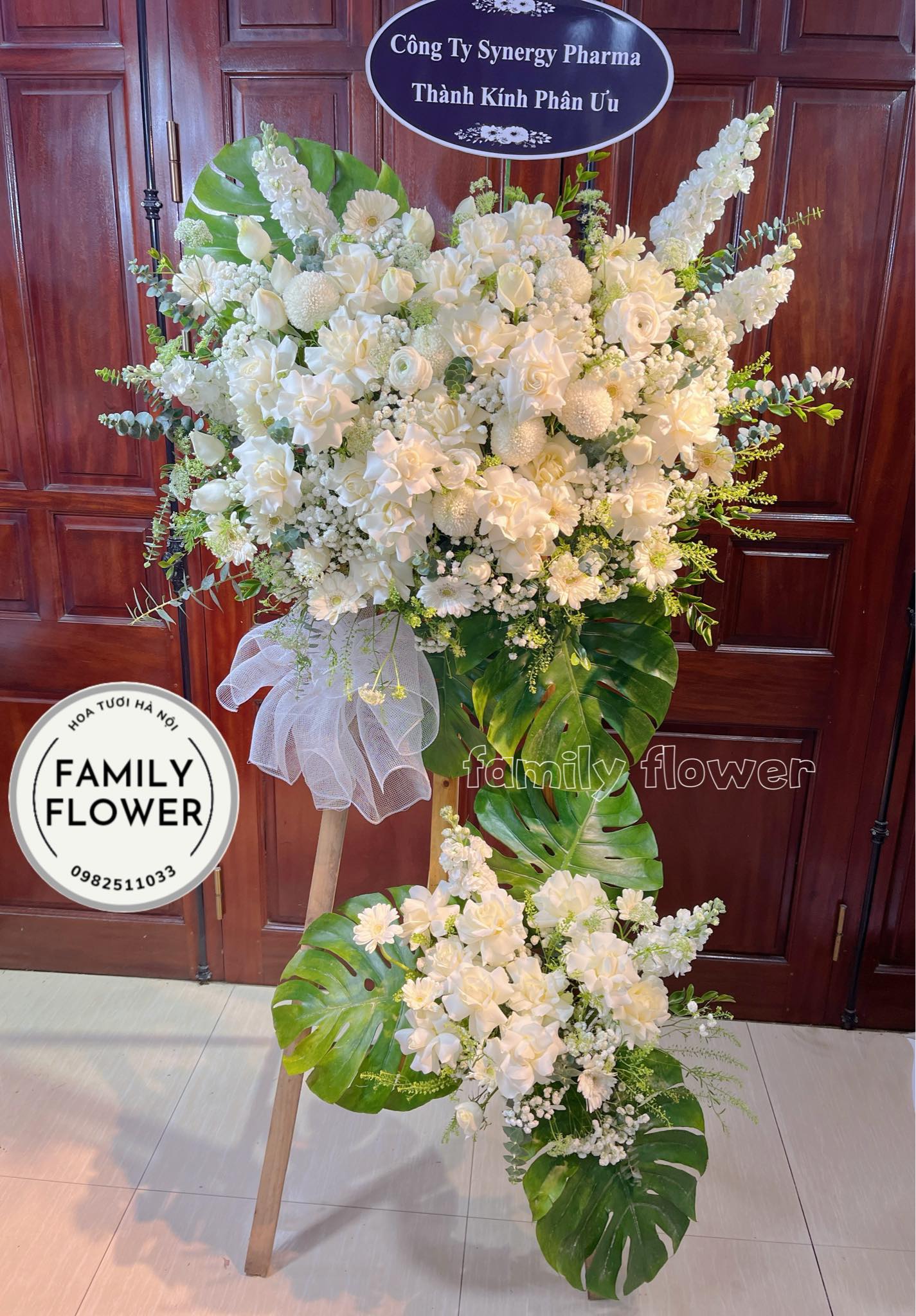 Kệ hoa chia buồn , hoa tang lễ , hoa viếng ở quận Cầu Giấy , Ba Đình ,Hoàn Kiếm Hà Nội ! Hoa viếng Hà Nội