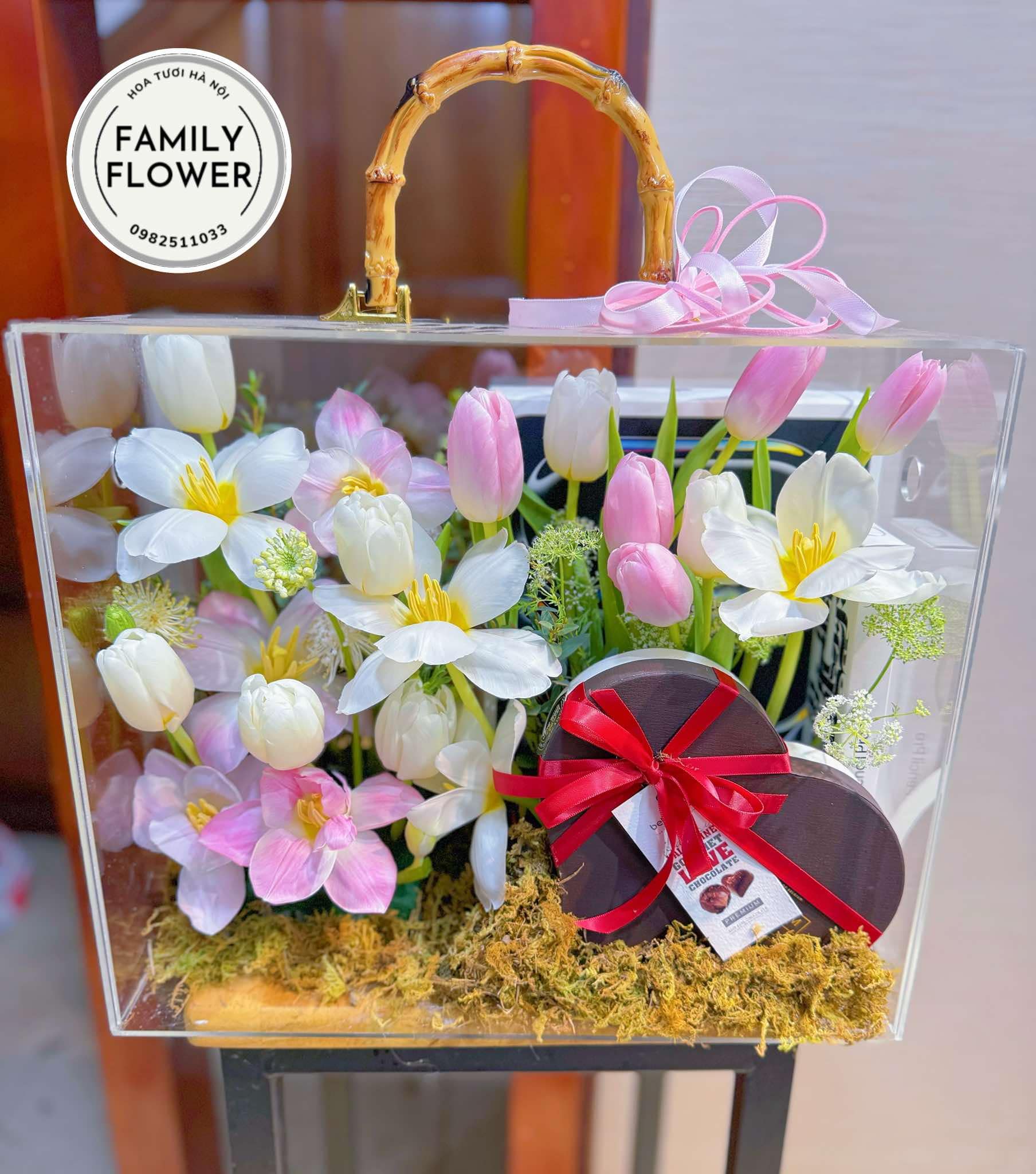 Vali hoa tặng người yêu nhân dịp 8 tháng 3 ở Hà Nội ! Hoa 8 tháng 3 Hà Nội
