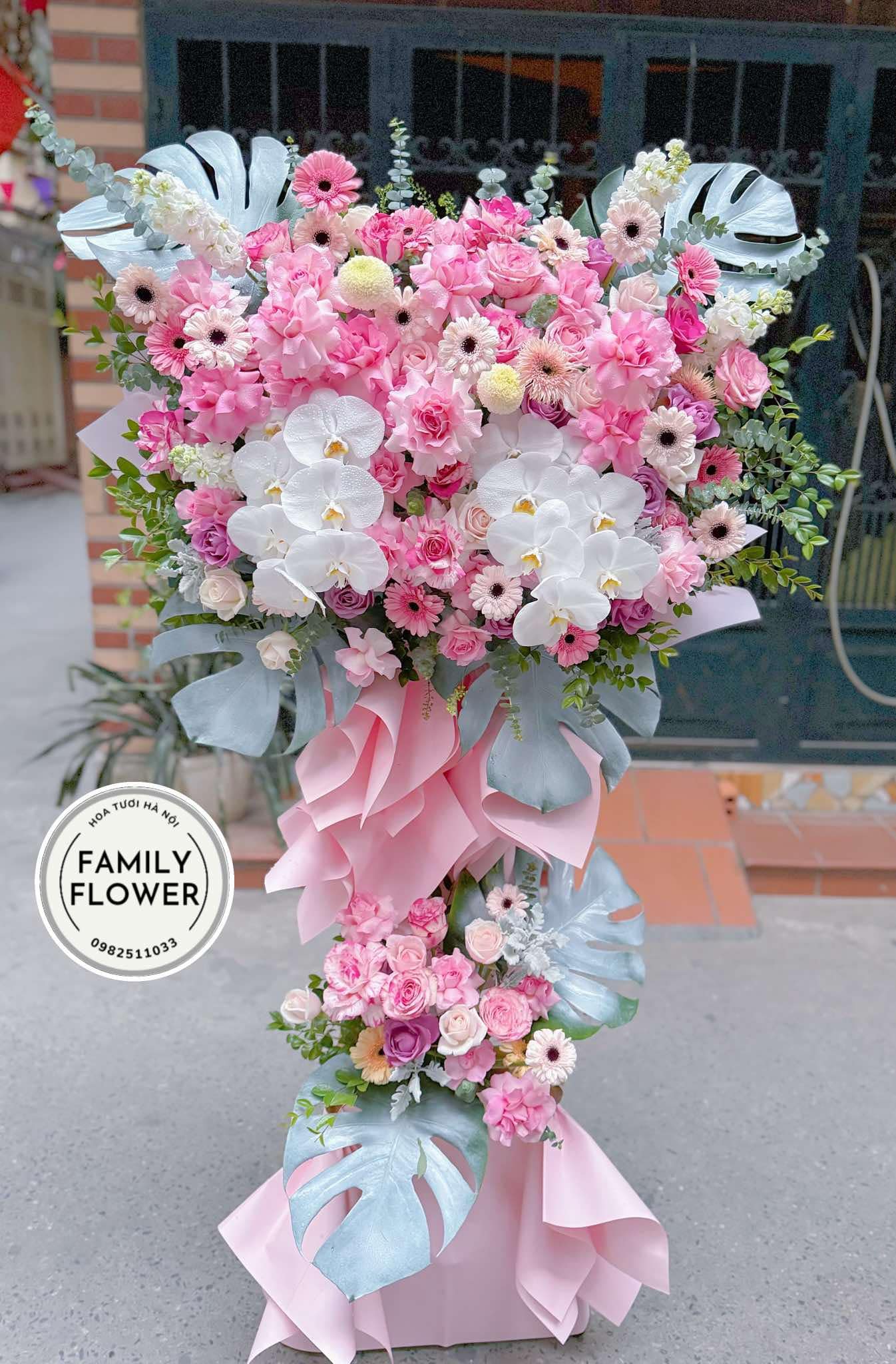 Kệ hoa tone hồng tặng chúc mừng khai trương tại quận Ba Đình ! Mua hoa tươi online Hà Nội