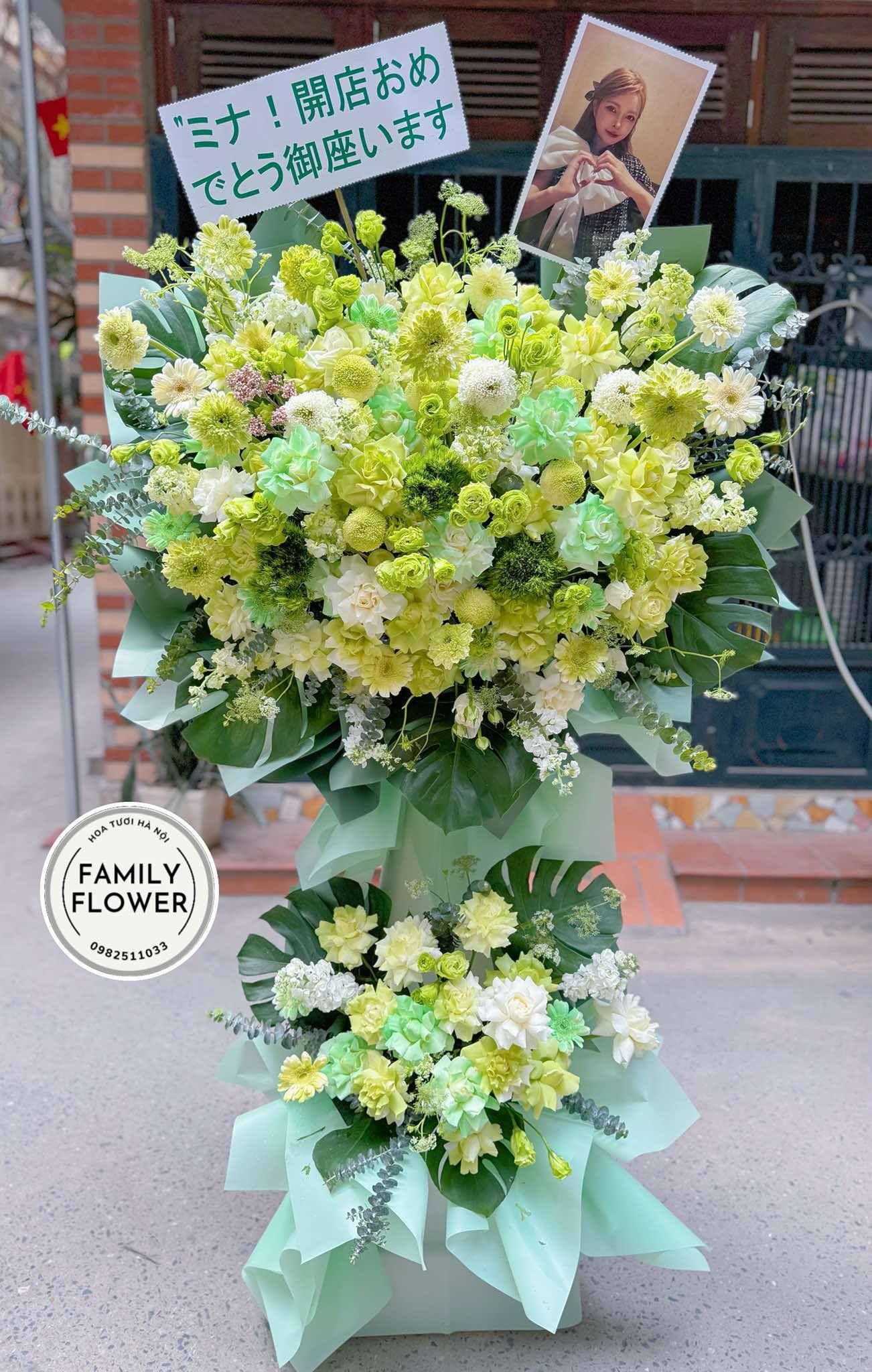 Kệ hoa tone xanh lá tặng chúc mừng khai trương tại Cầu Giây Hà Nội ! Mua hoa tươi online Hà Nội