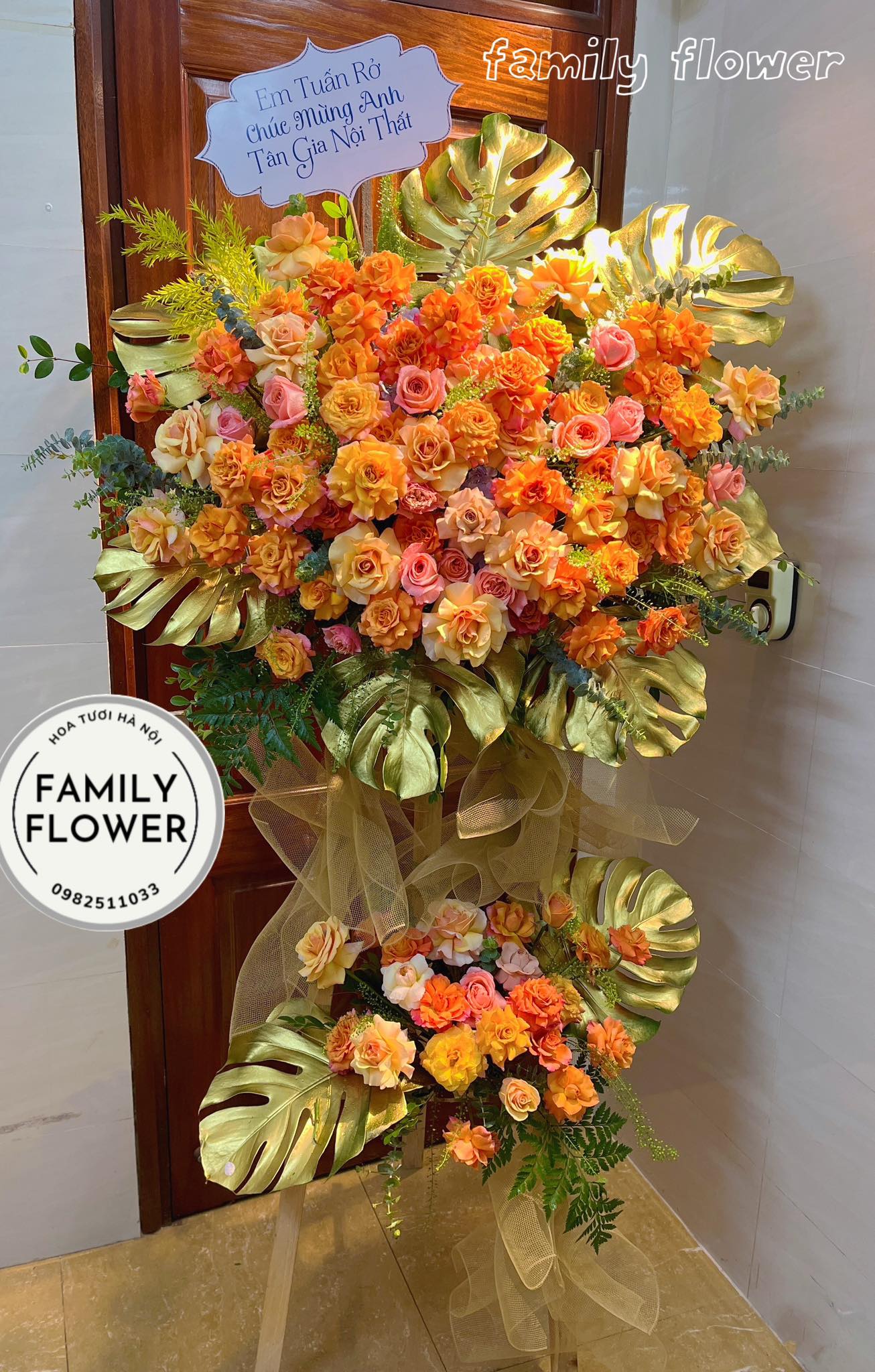 Kệ hoa khai trương tone cam chúc mừng 20/11 tại Hà Nội ! Mua hoa tươi Ba Đình! Hoa tươi Hà Nội