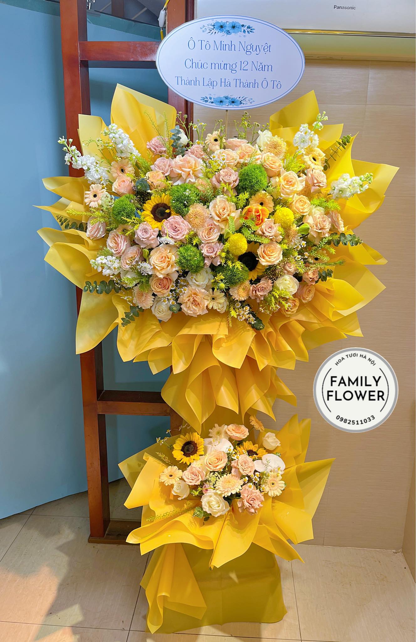 Kệ hoa chúc mừng kỷ niệm thành lập công ty ở quận Cầu Giấy Hà Nội