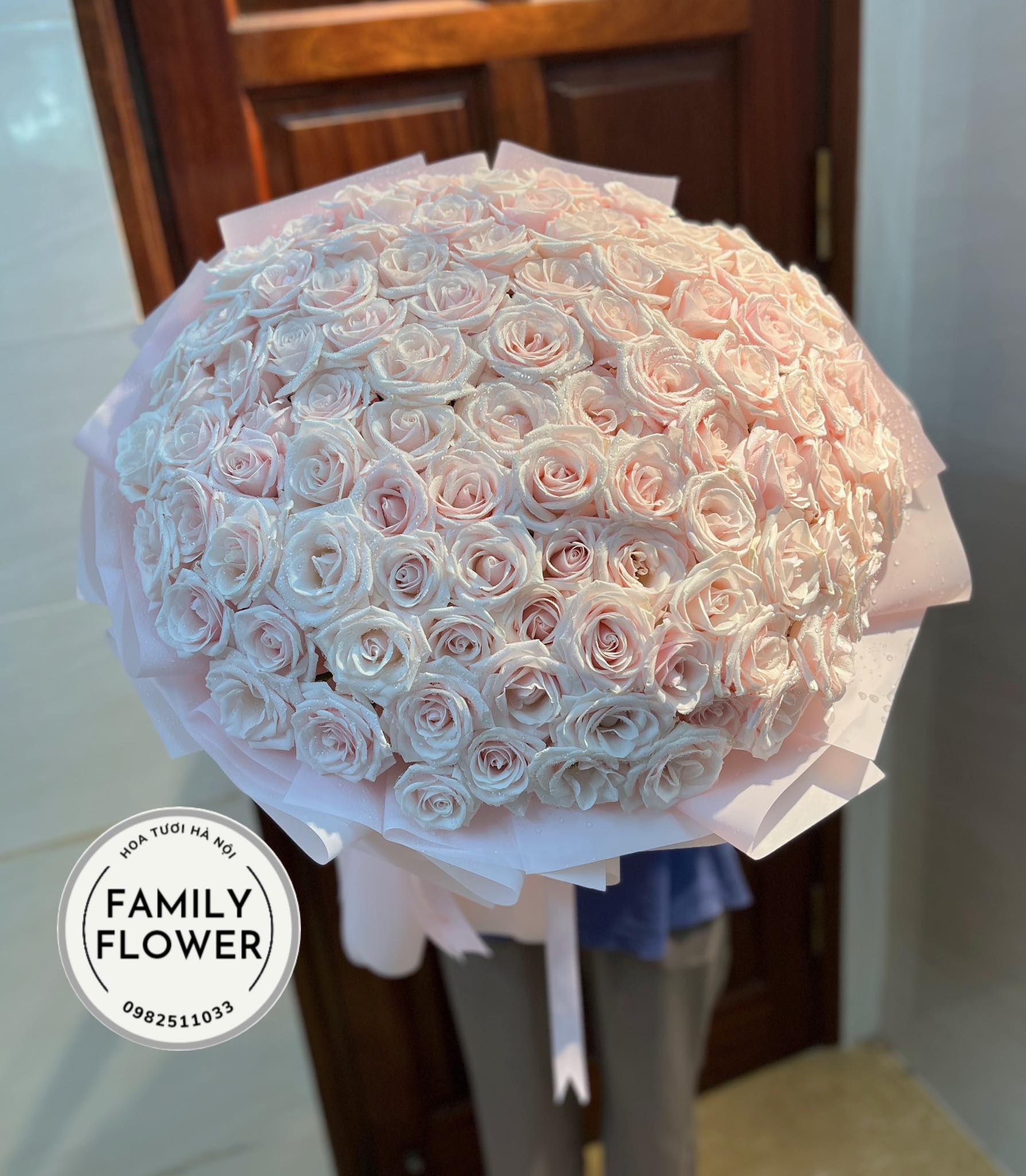 Bó hoa hồng nhạt khổng lồ tặng ! Hoa tươi Hà Nội ! Mua hoa tươi Hà Nội