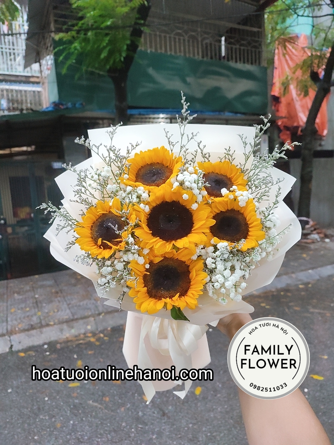 Bó hoa hướng dương chúc mừng tốt nghiệp tại Hà Nội - Hoa tươi Cầu Giấy.