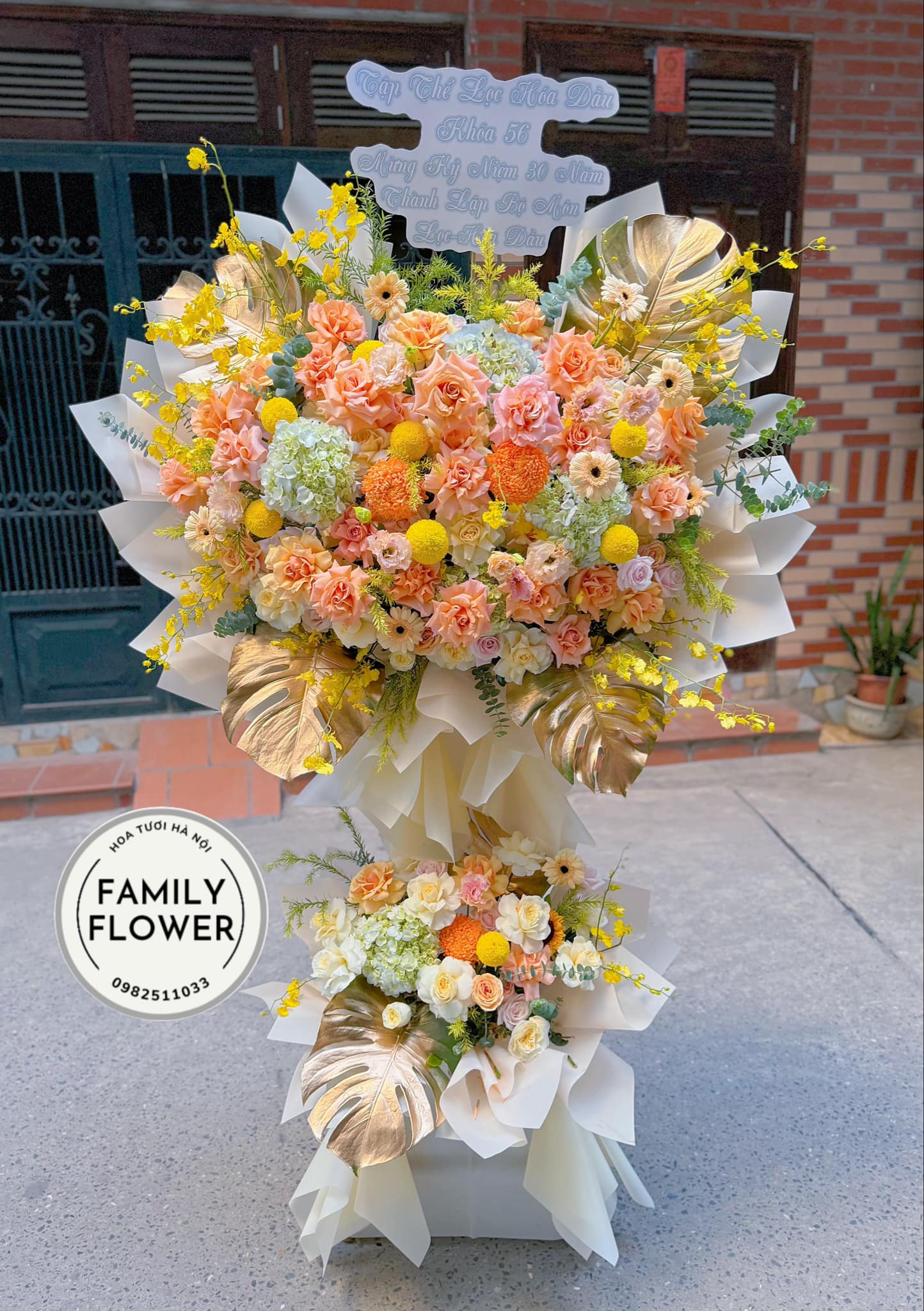Kệ hoa chúc mừng ngày thành lập công ty ! Hoa sự kiện hội nghị ở Hà Nội ! Mua hoa tươi Hà Nội