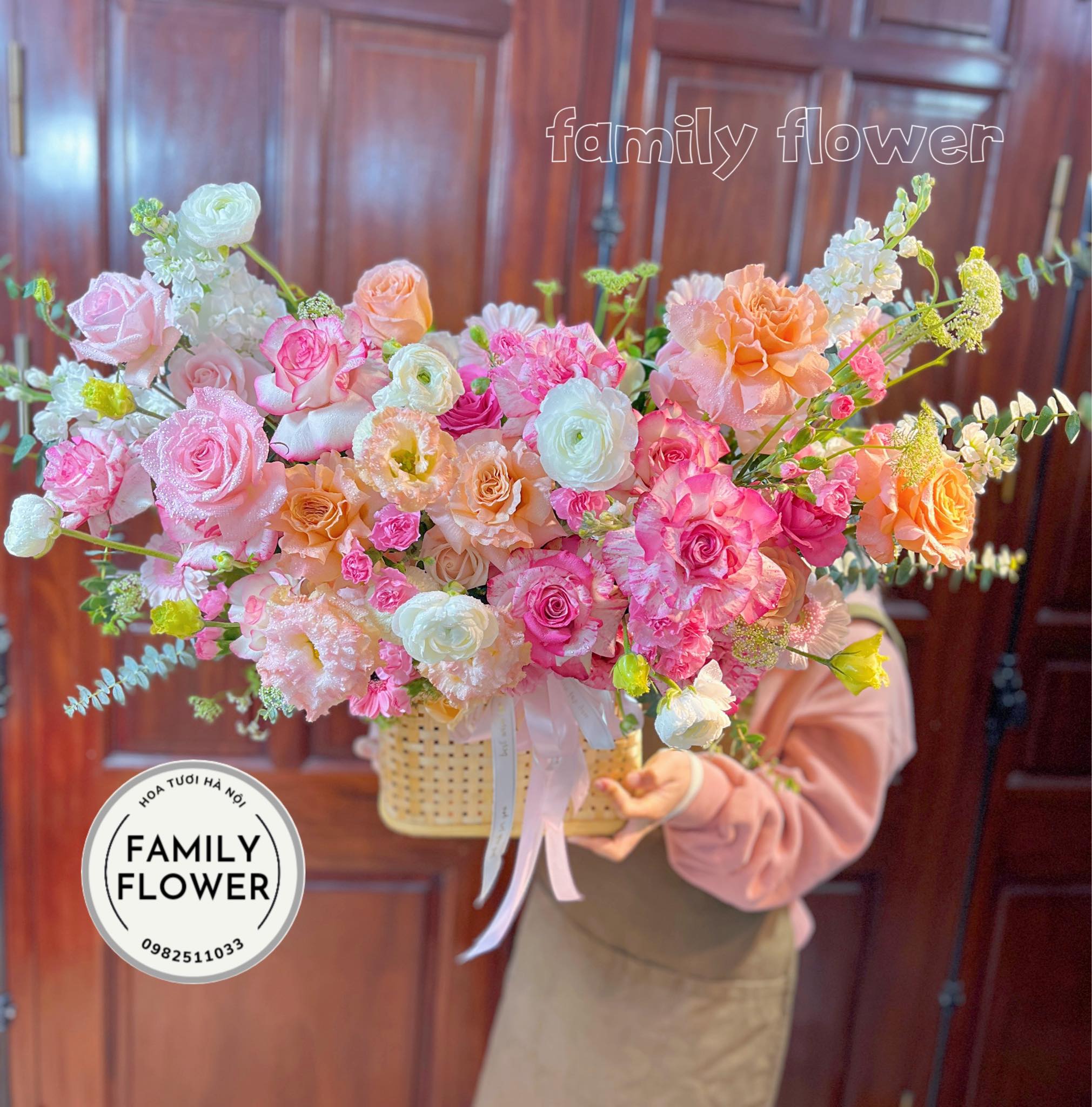 Lẵng hoa tặng em nhân dịp mùng 8 tháng 3 ở Hà Nội ! Mua hoa 8/3 Ba Đình Hà Nội