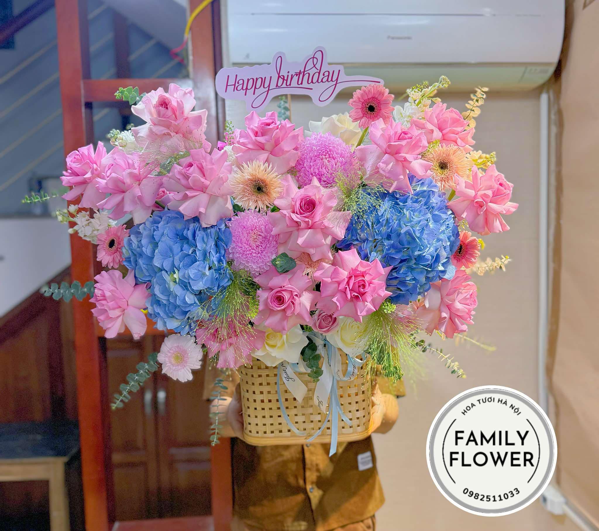 Lẵng hoa tone hồng tặng chúc mừng sinh nhật tại Cầu Giấy, Ba Đình Hà Nội ! Mua hoa tươi, sinh nhật tại Hà Nội