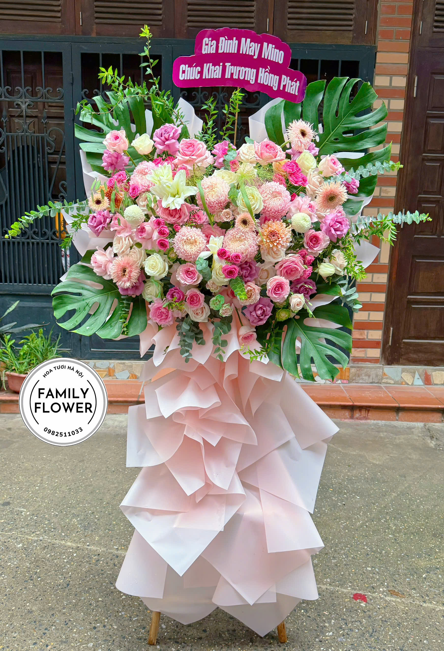Hoa khai trương ! Kệ hoa chúc mừng khai trương ! Family flower  giao hoa nhanh Hà Nội