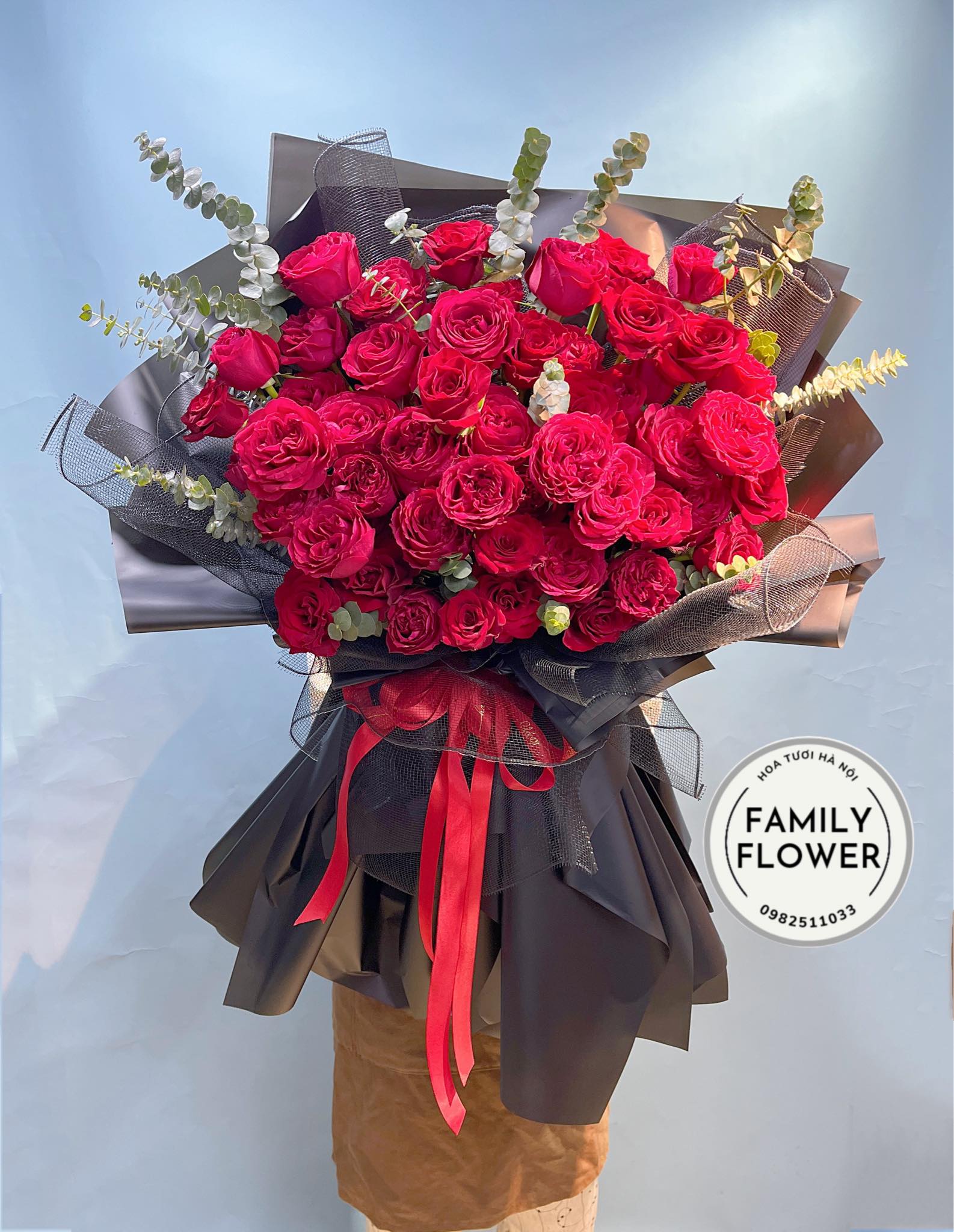 Mẫu hoa hồng đỏ tặng 20/10 thật ý nghĩa gửi tới người phụ nữ của bạn ! Hoa tươi 20/10 tại Hà Nội ! Mua hoa online tại Ba Đình Hà Nội