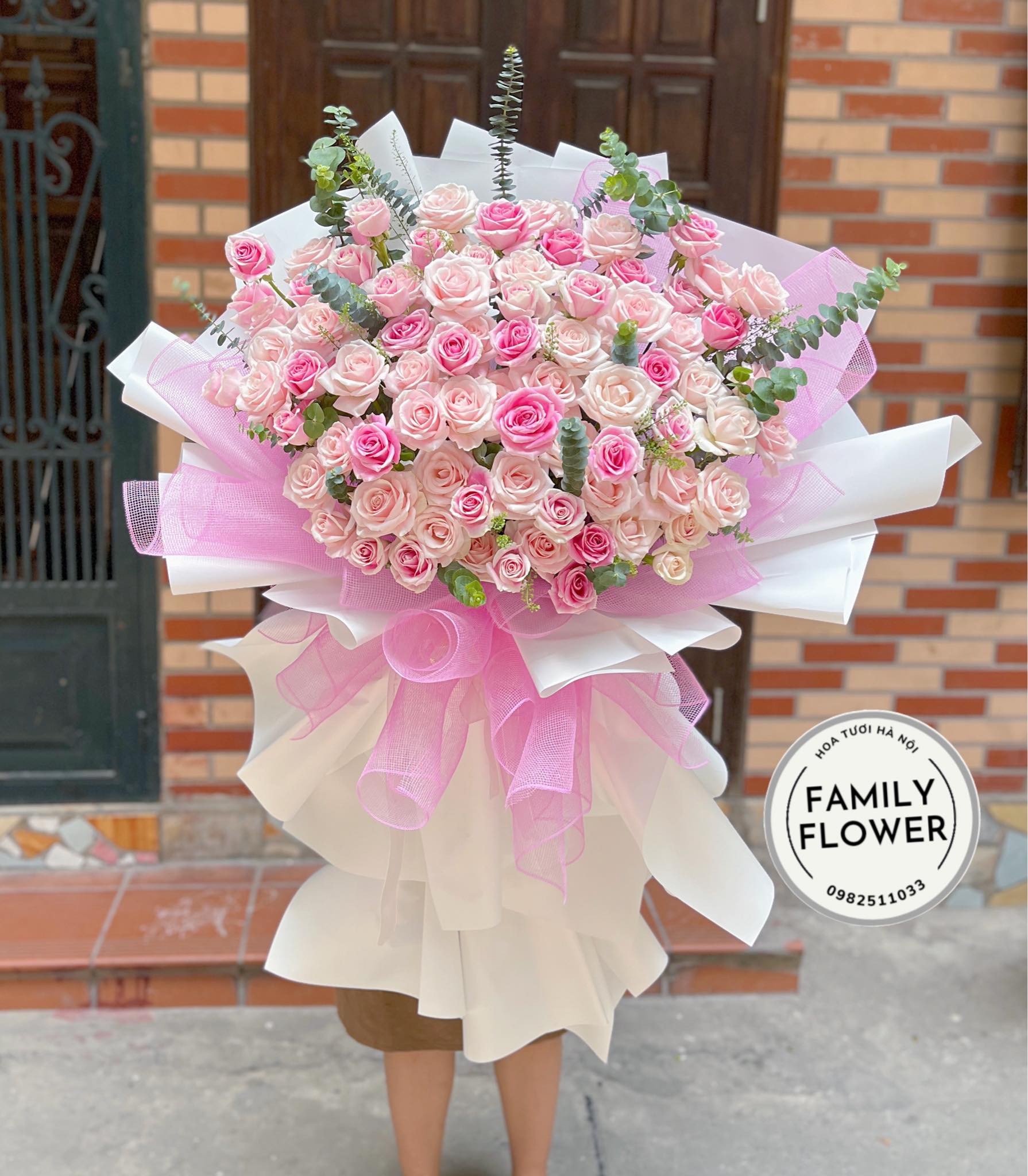 Bó hoa khổng lồ tặng sinh nhật người yêu quận Ba Đình Hà Nội ! Hoa tươi Ba đình !