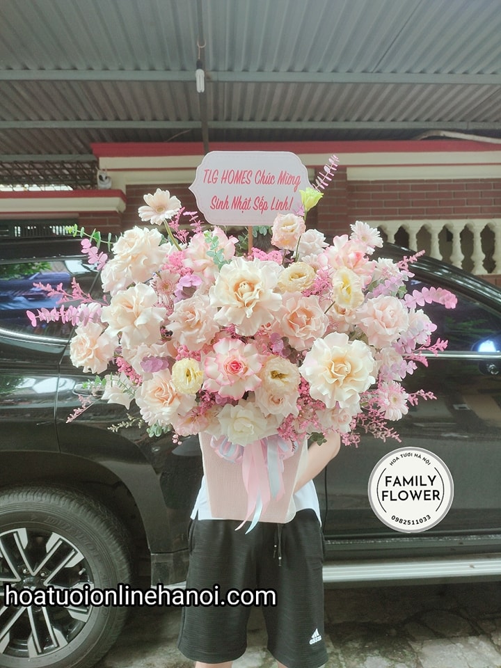 Lẵng hoa chúc mừng sinh nhật sếp sang trọng tại Hà Nội - Hoa tươi Hà Nội