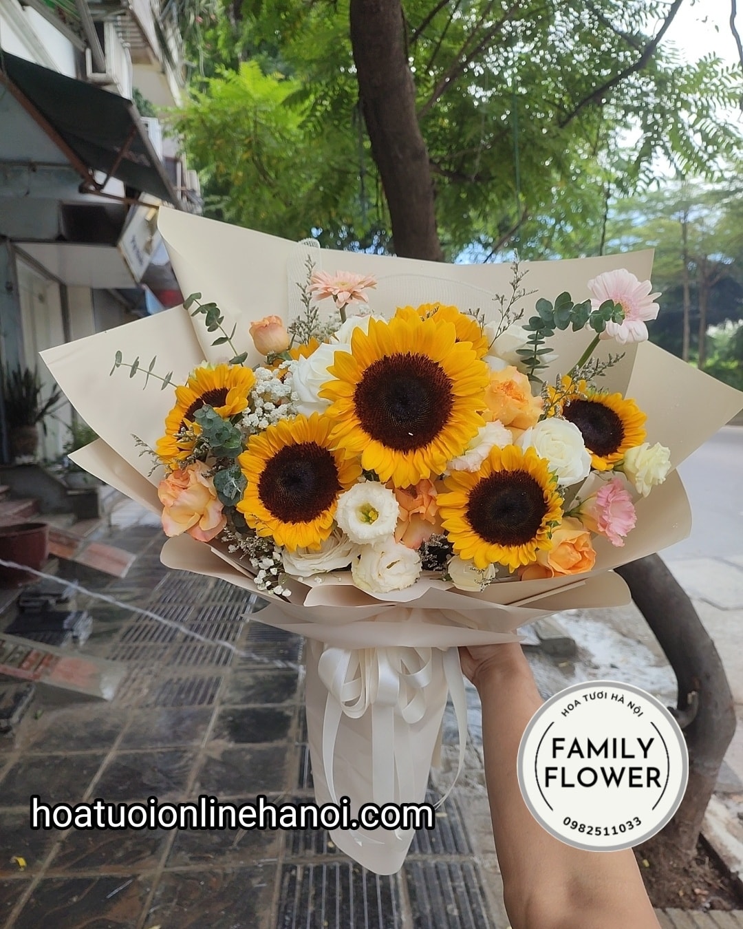 Bó hoa hướng dương chúc mừng tốt nghiệp tại Hà Nội . Hoa tốt nghiệp Hà Nội.