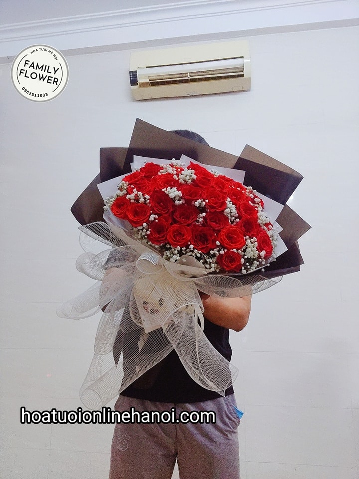 BÓ HOA HỒNG TẶNG NGƯỜI YÊU , BÀ XÃ VỢ NHÂN NGÀY SINH NHẬT ,KỶ NIỆM YÊU NHAU Ở HÀ NỘI . HOA TÌNH YÊU HÀ NỘI