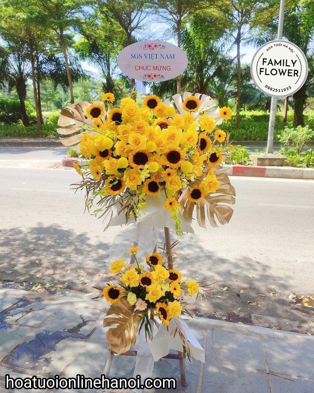 Cây hoa vàng chúc mừng sinh nhật công ty đẹp ở Quận Cầu Giấy - Hà Nội.