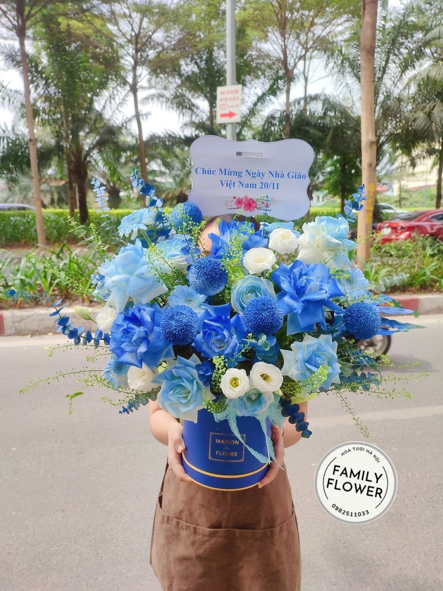 Bình hoa cao cấp chúc mừng sinh nhật công ty, hoa khai trương đẹp tại Hà Nội.