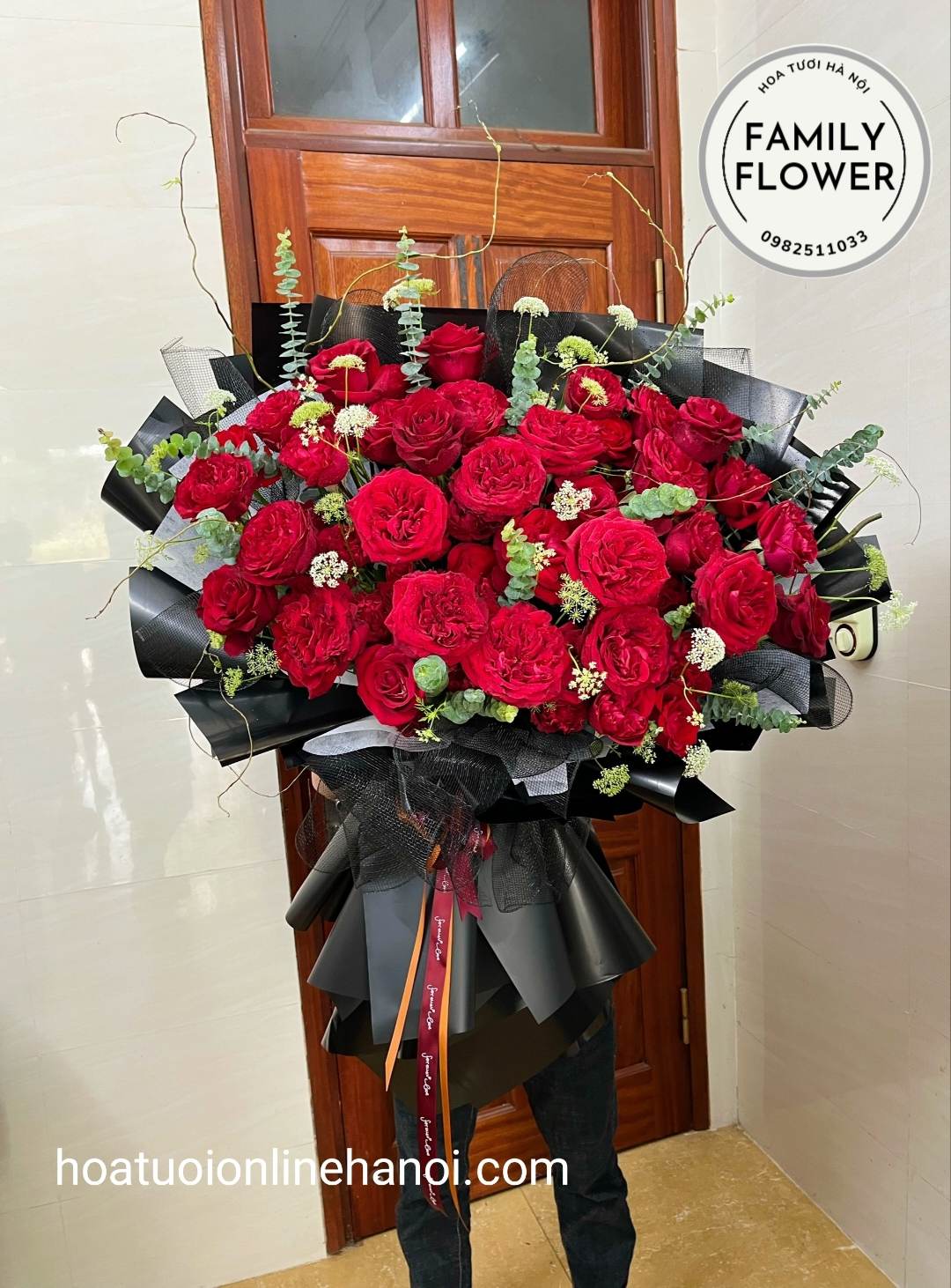 Bó hoa Valentine , hoa mùng 8/3 . bó hoa khổng lồ tặng người yêu ở HÀ NỘI.