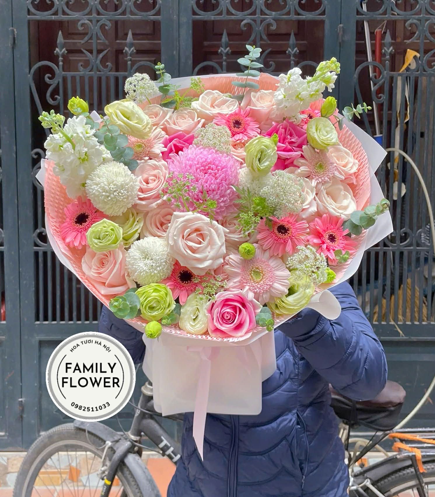 Bó hoa tặng bạn gái nhân dịp valentine ở quận Cầu Giấy, Ba Đình Hà Nội ! Hoa valentine Hà Nội