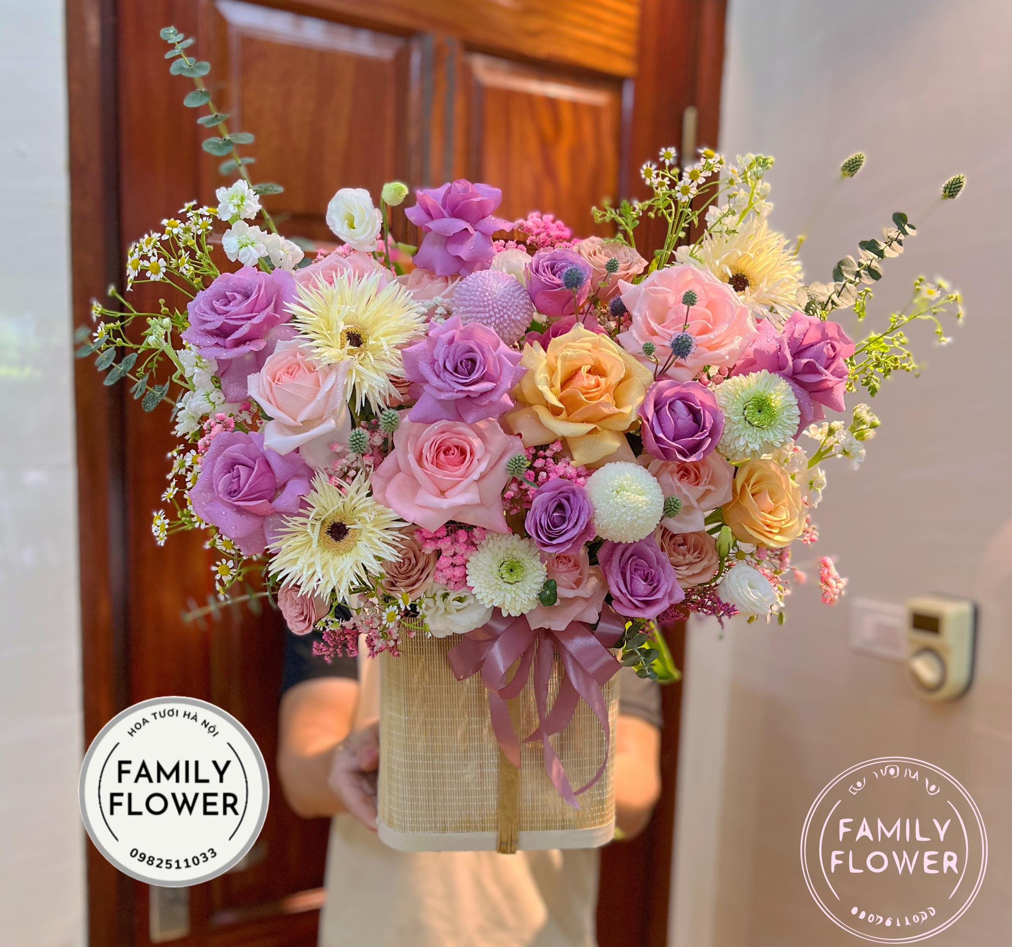 Lẵng hoa  chúc mừng ngày phụ nữ việt nam 20 tháng 10 quận Ba Đình , Cầu Giấy Hà Nội