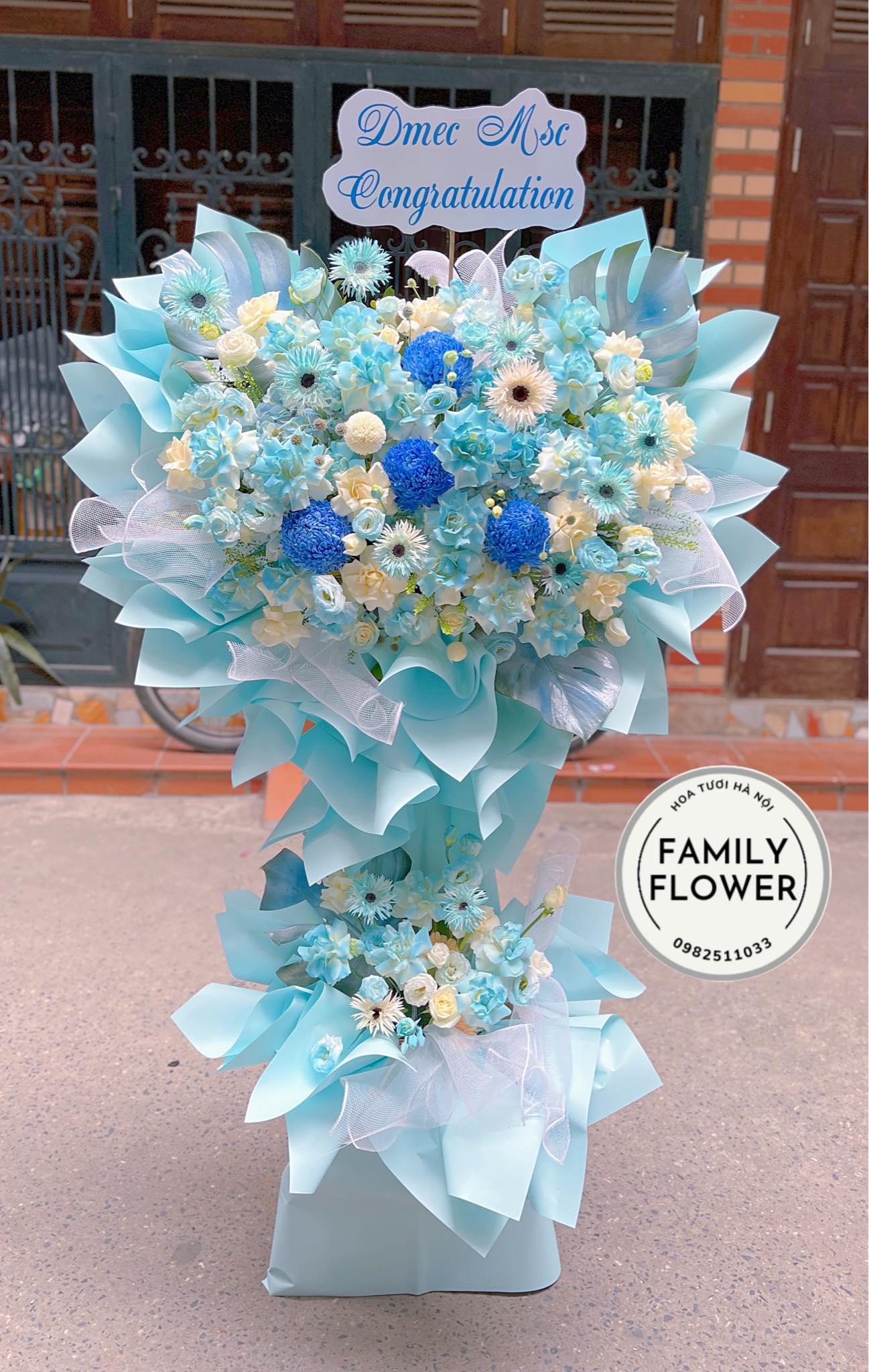 Kệ hoa 2 tầng tone xanh dương đẹp tặng khai trương quận Ba Đình, Đống Đa Hà Nội ! Hoa khai trương Hà Nội