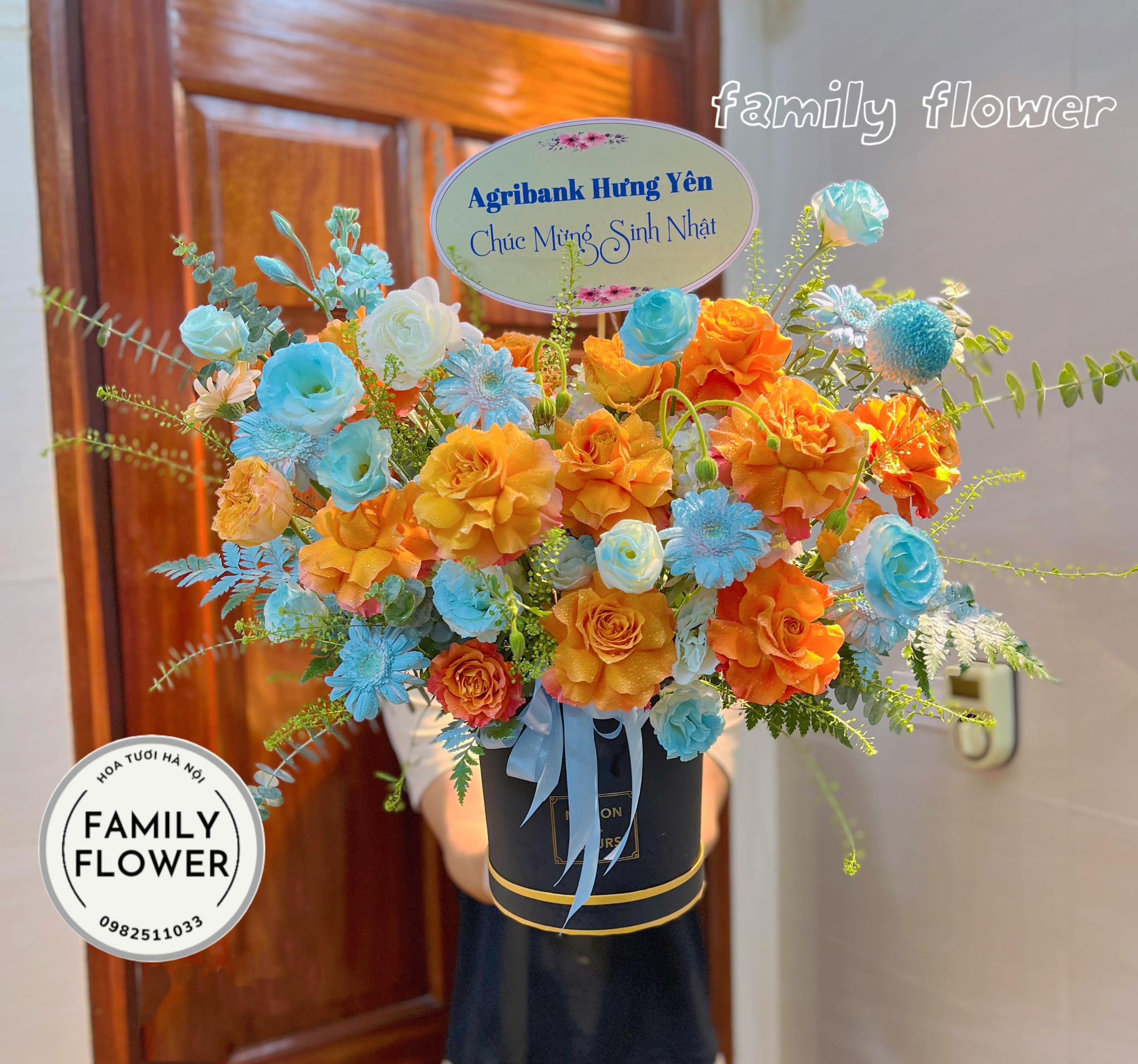 Hộp hoa tặng chúc mừng sinh nhật sếp tại Hoàn Kiếm Hà Nội ! Hoa tươi online Hà Nội