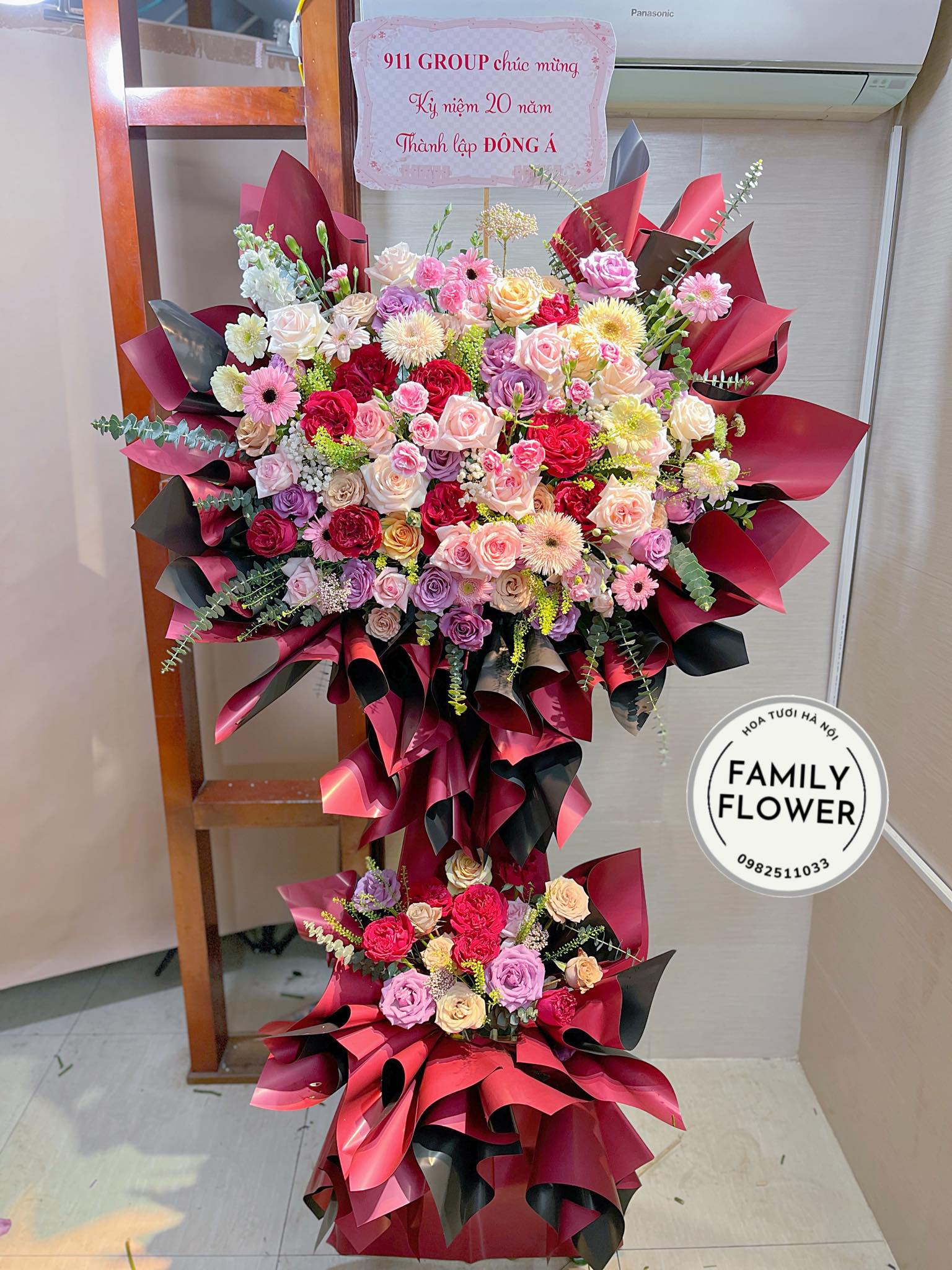 Kệ hoa kỷ niệm thành lập công ty  , sự kiện  khai trương ở Hà Nội ! Hoa tươi Hà Nội