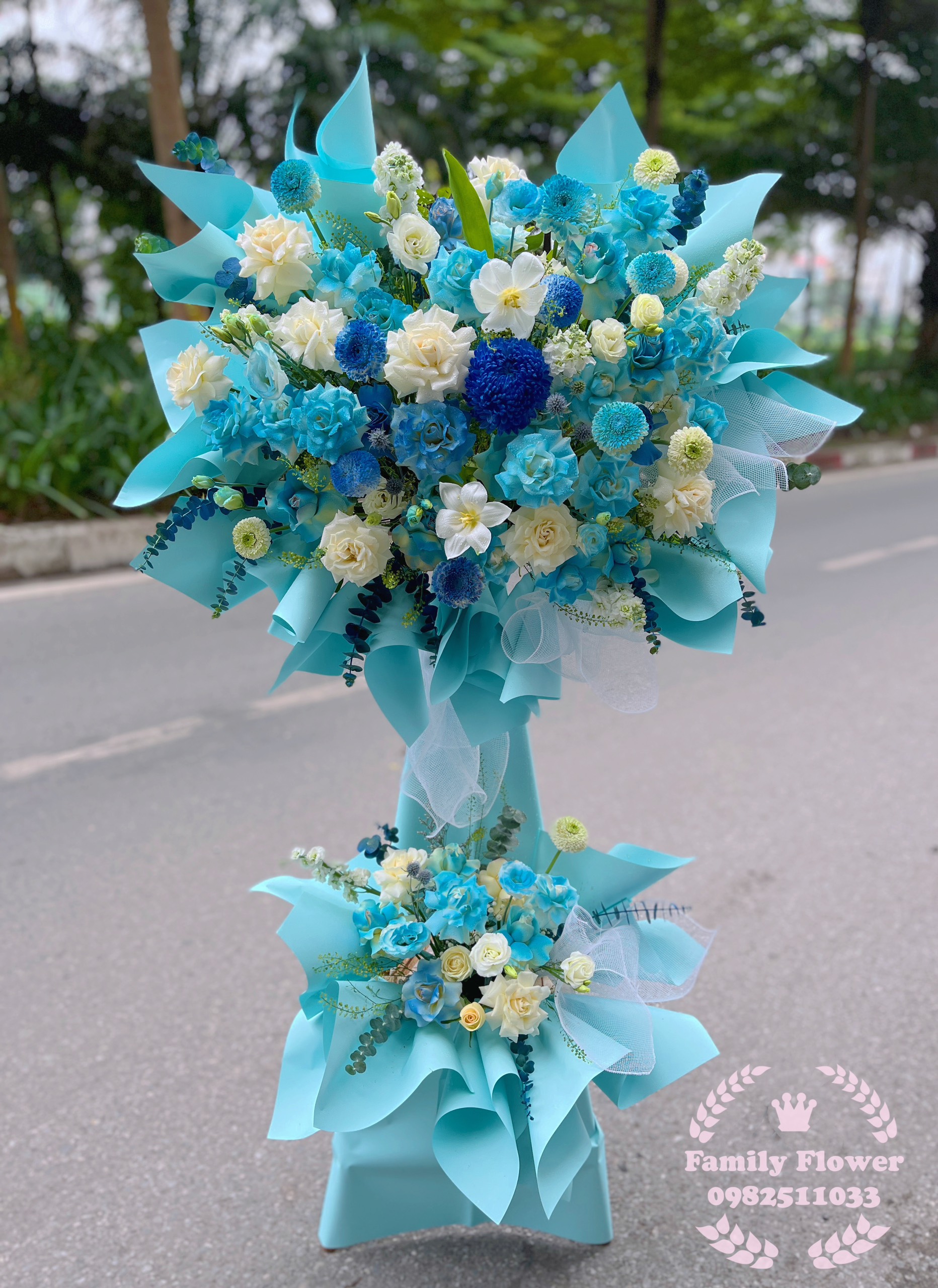 Kệ hoa xanh dương chúc mừng khai trương, sự kiện ở quận Đống Đa Hà Nội, hoa tươi Hà Nội