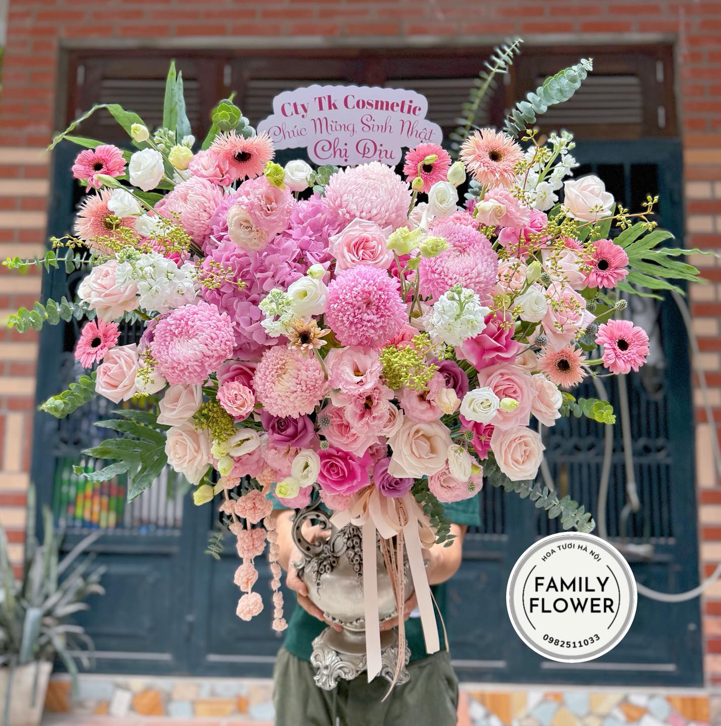 Bình hoa cao cấp tặng đối tác quan trọng nhân dịp sinh nhật ở Ba Đình ! Hoa sinh nhật Ba Đình