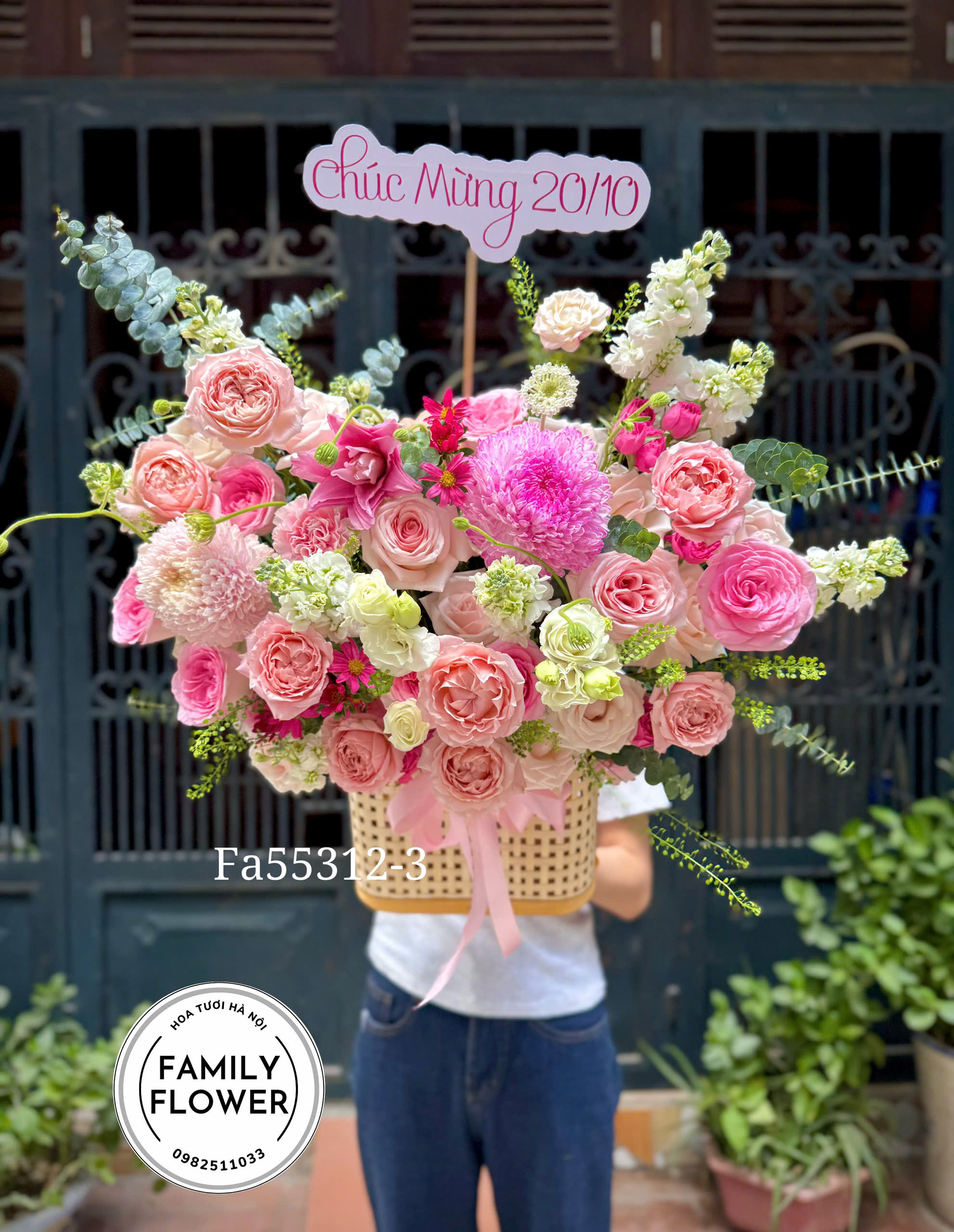 Lẵng Hoa Chúc Mừng 20/10 Đẹp Sang Trọng – Hoa Tươi Hà Nội | Family Flower